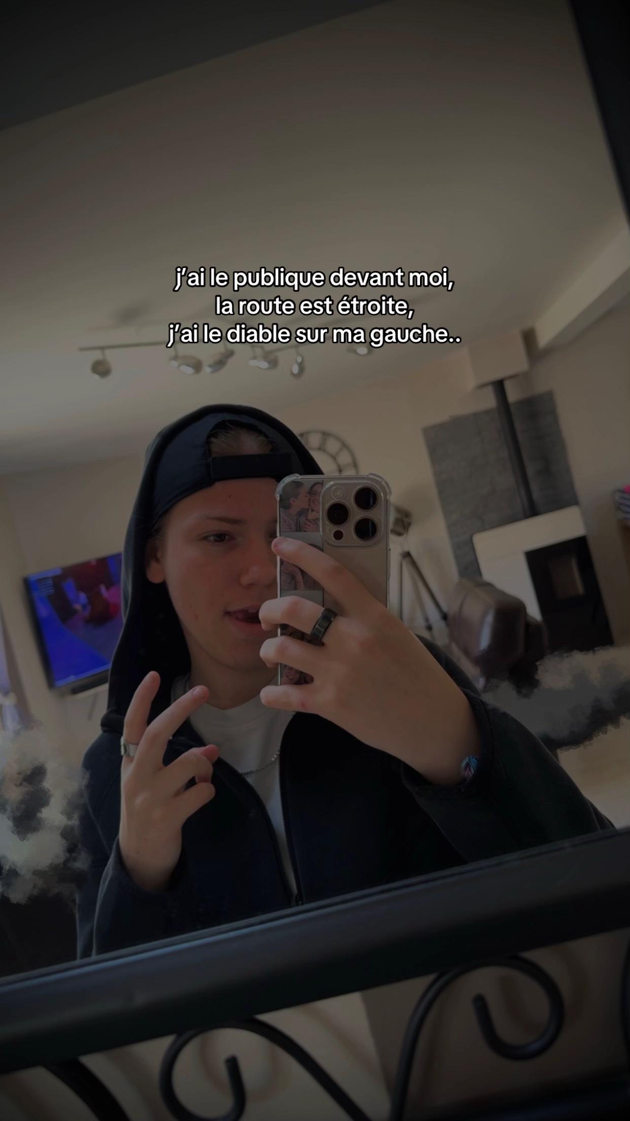 @AW2🫧