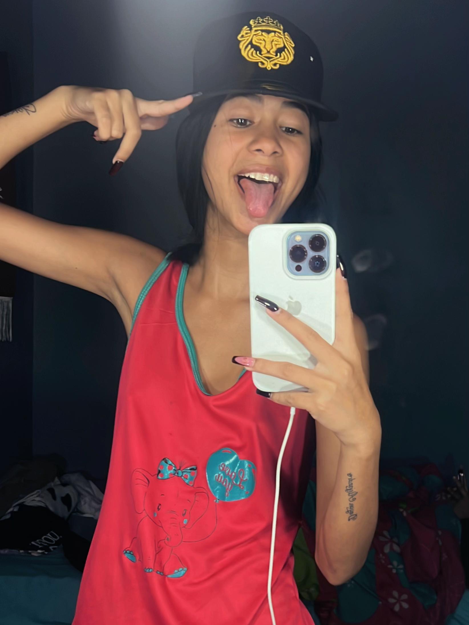 @𝓥𝓪𝓵𝓮🕷️❤️