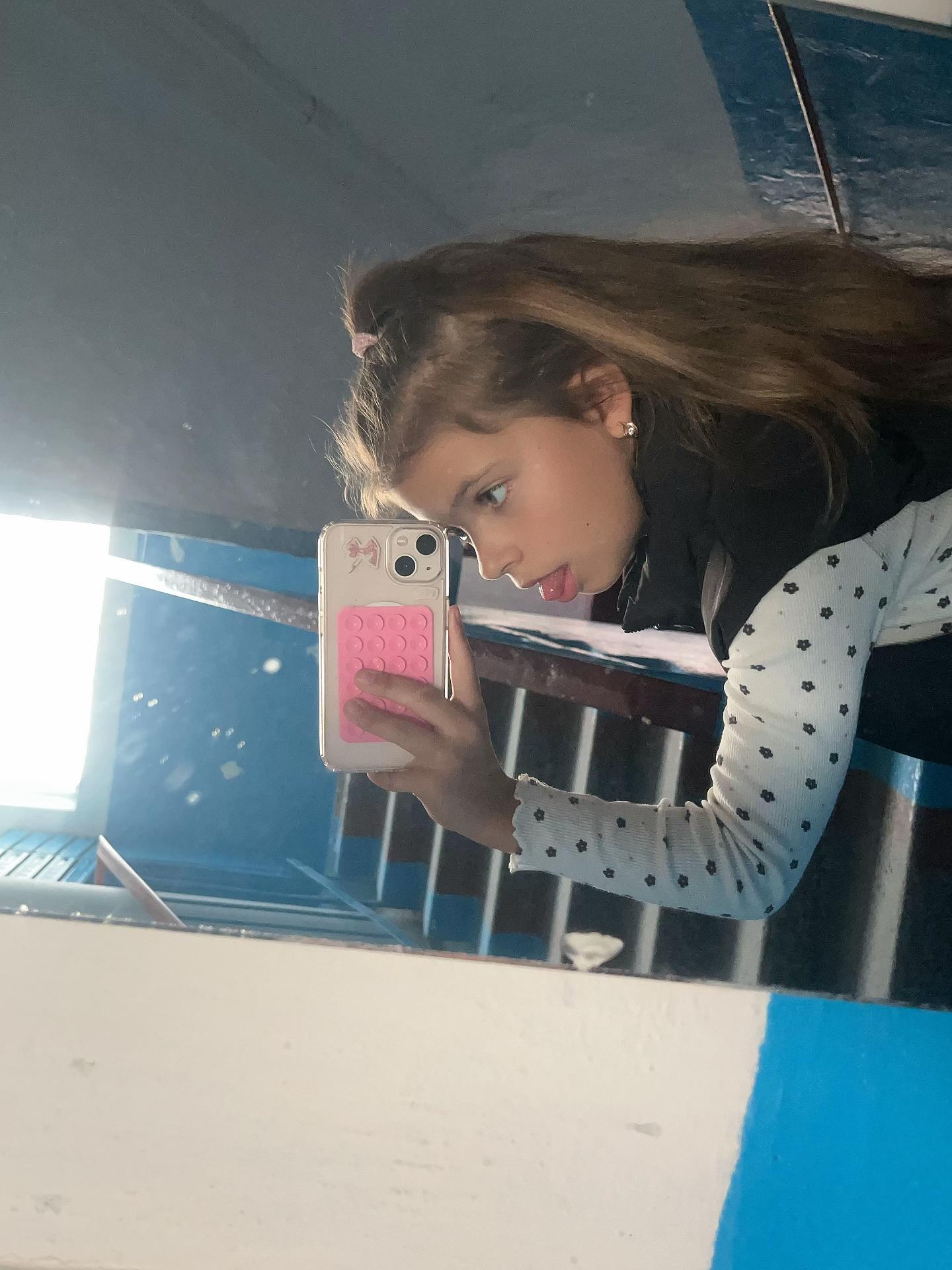 @Анютка шафлка 💖💗