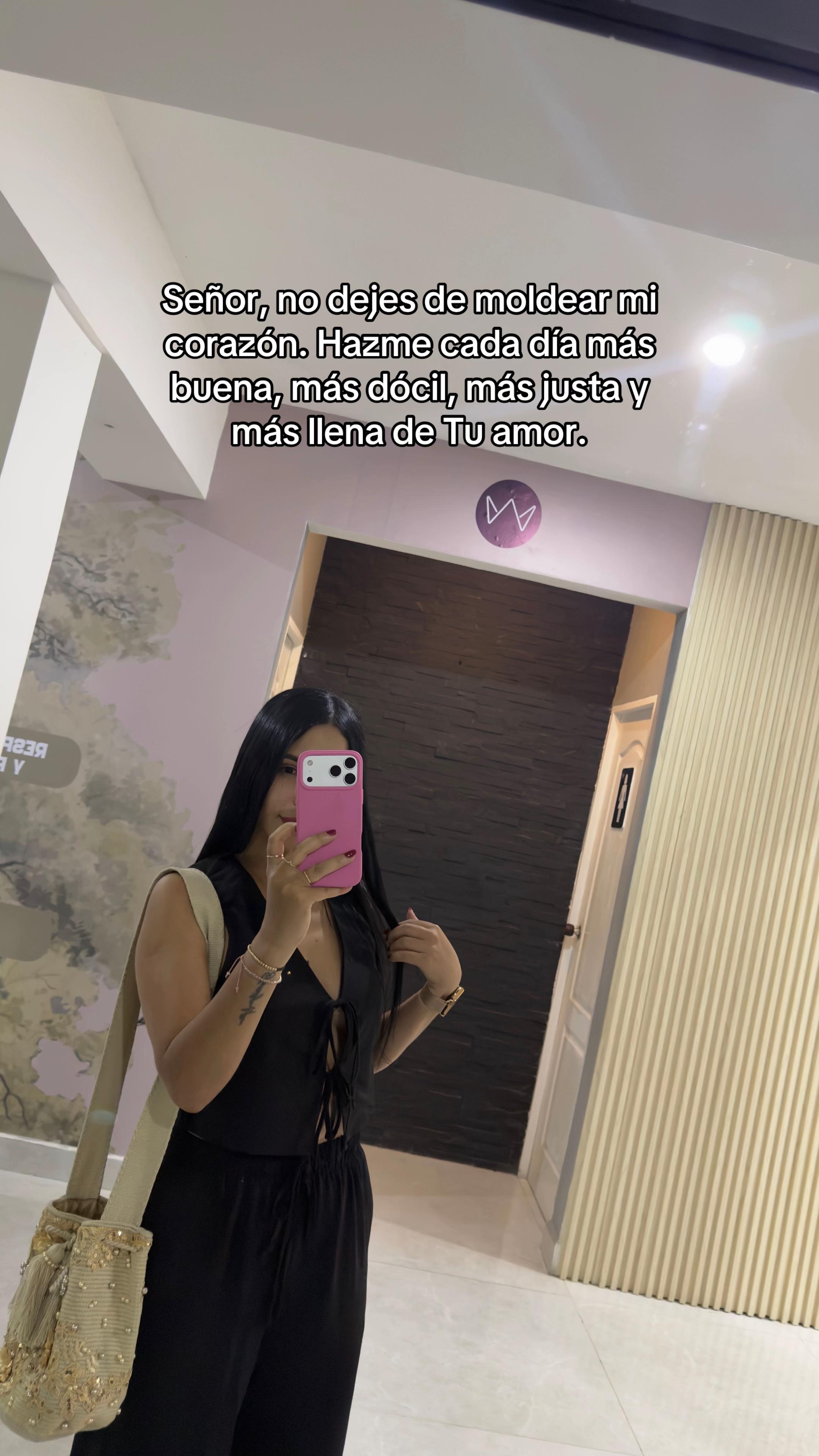 @Vanessa condes👸🏻