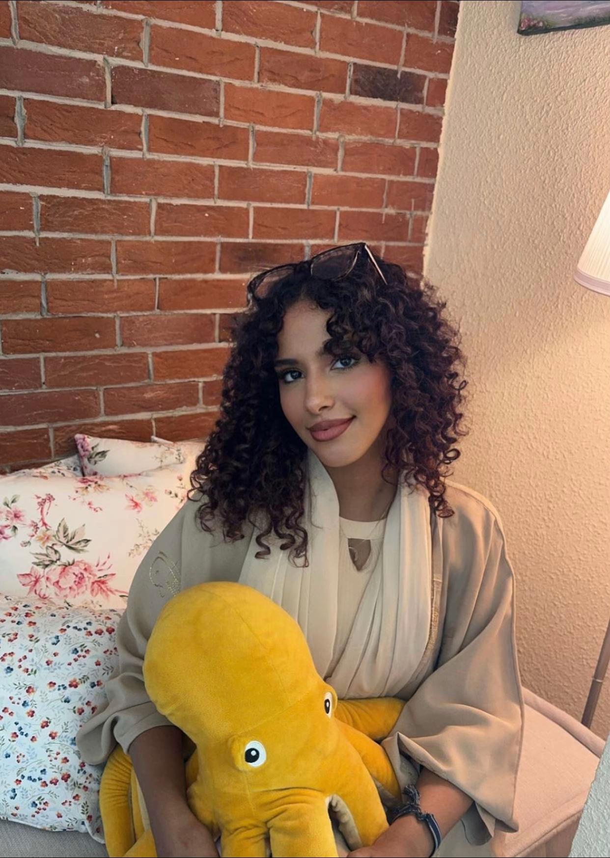 @لين
