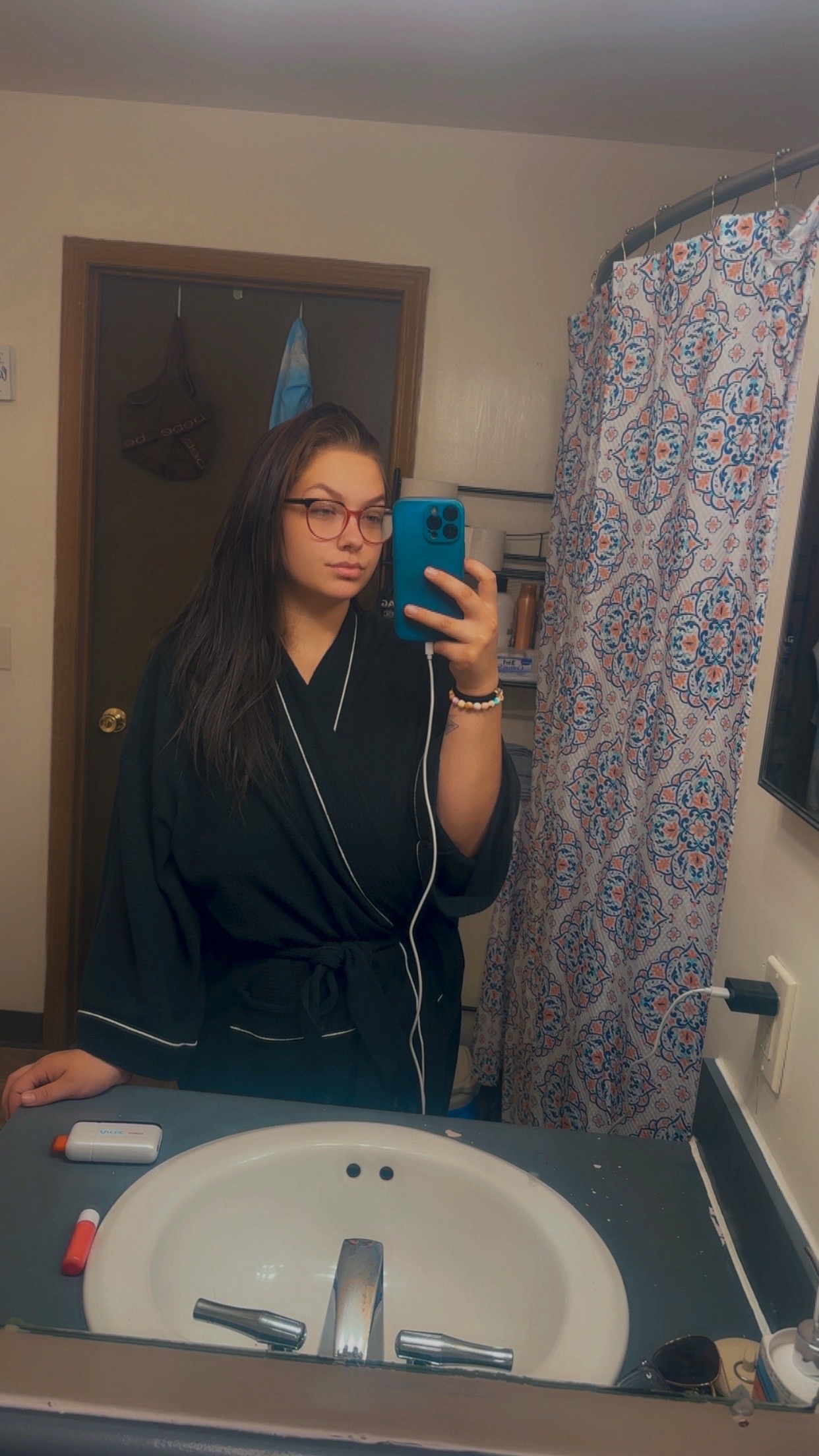 @victoriaraine03