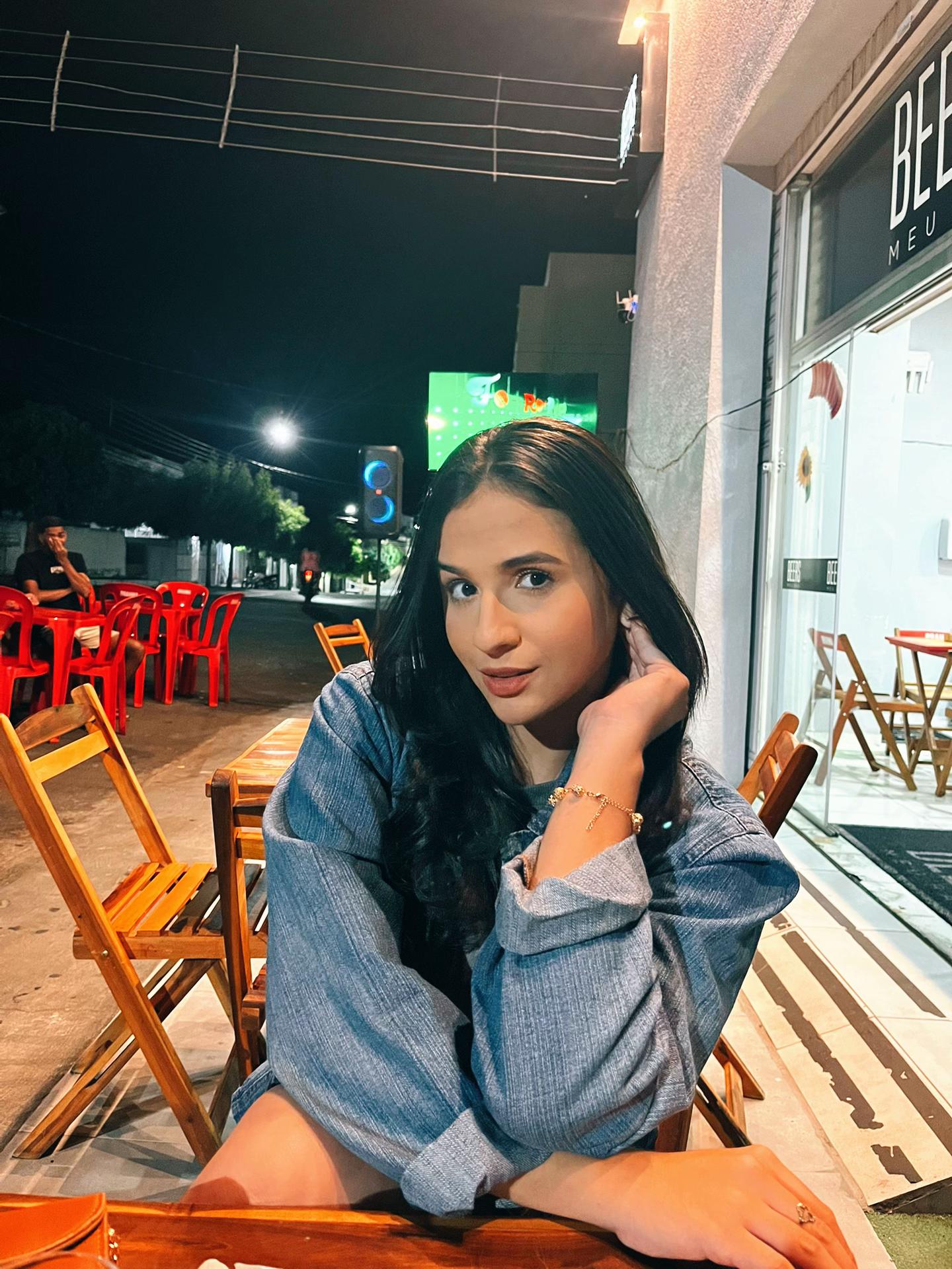 @karen_almeida