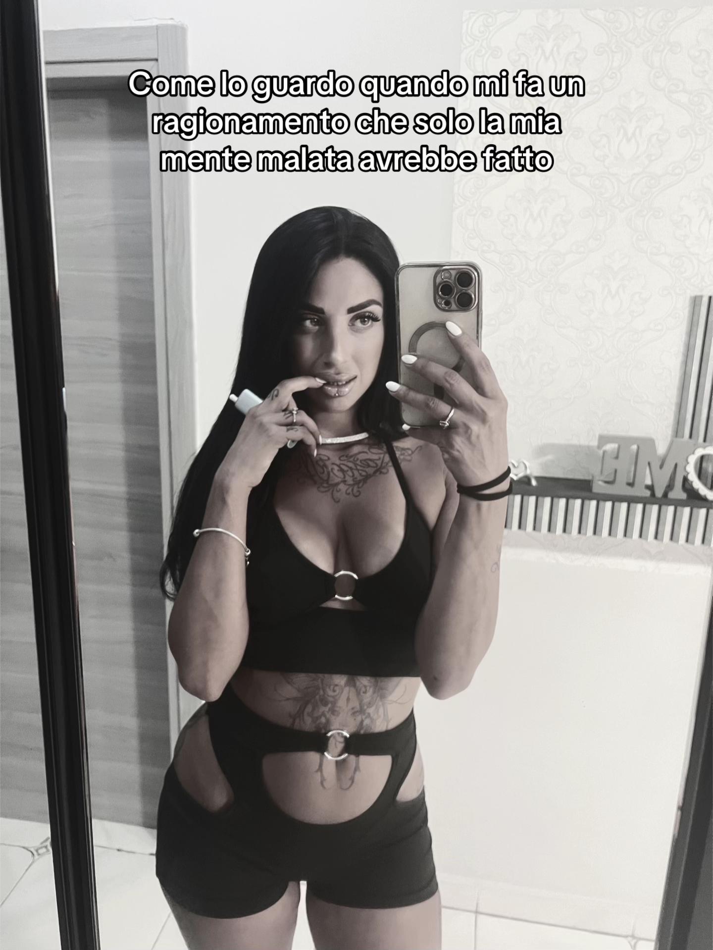 @👑