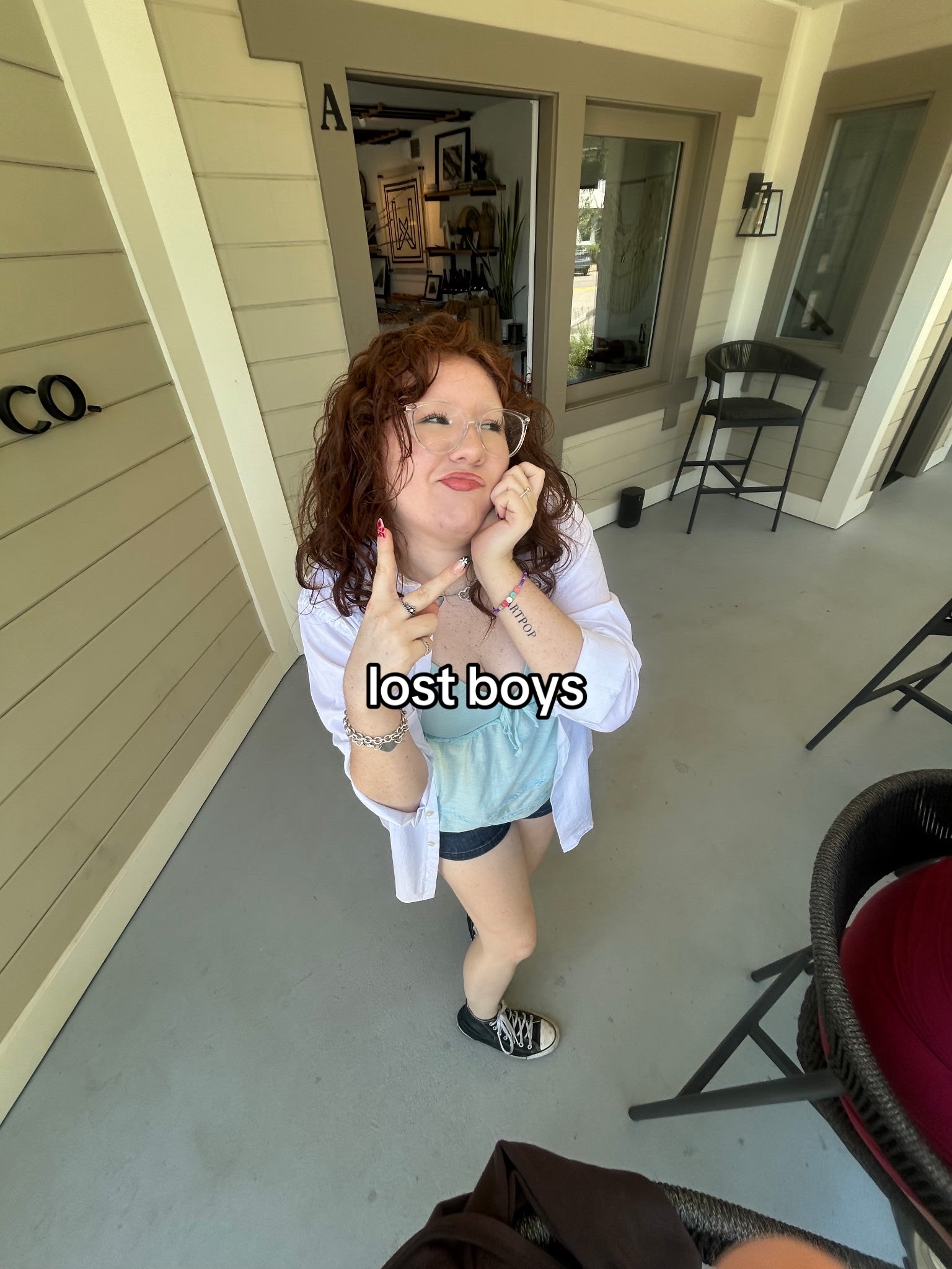 @bella