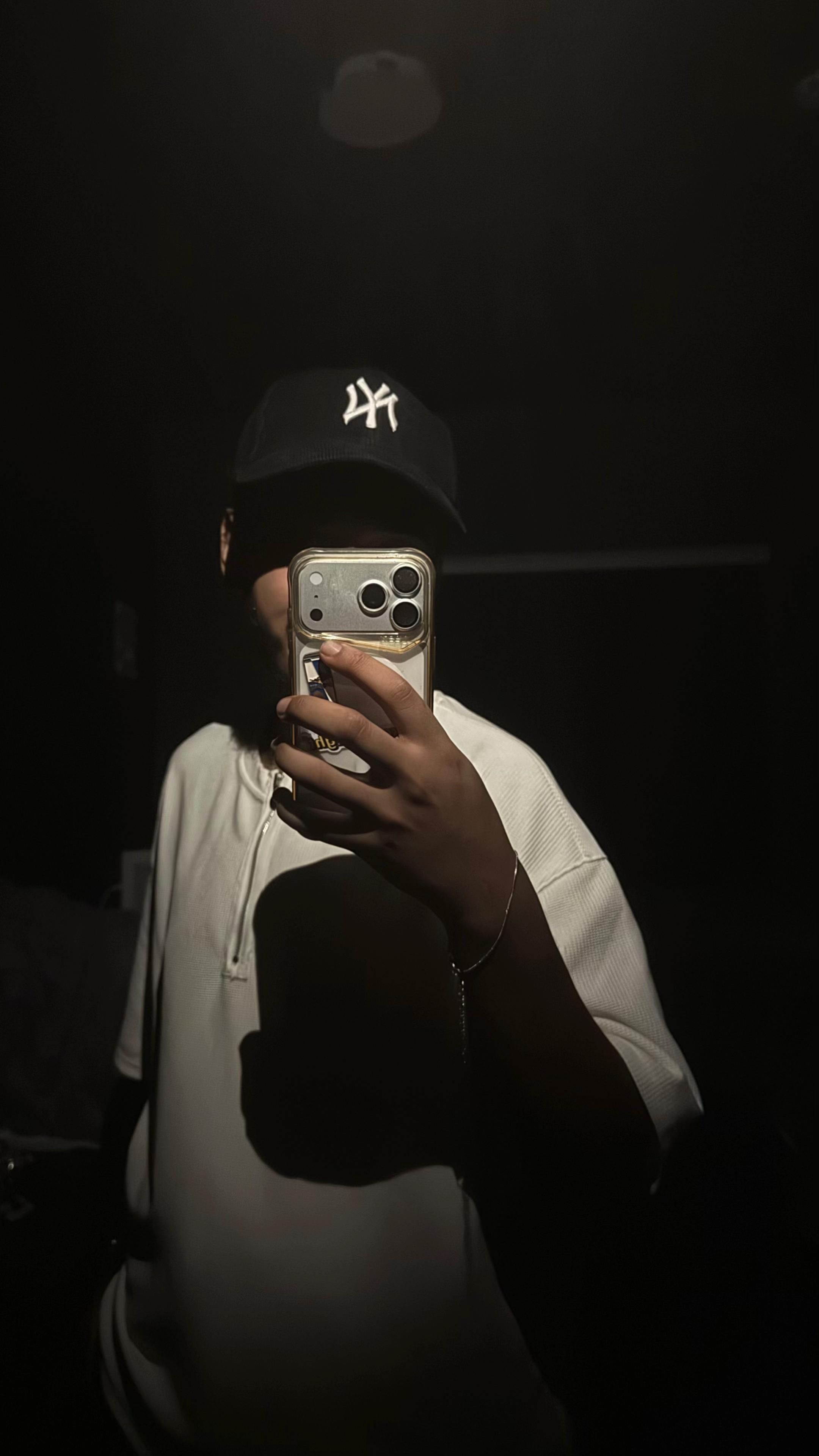 @8