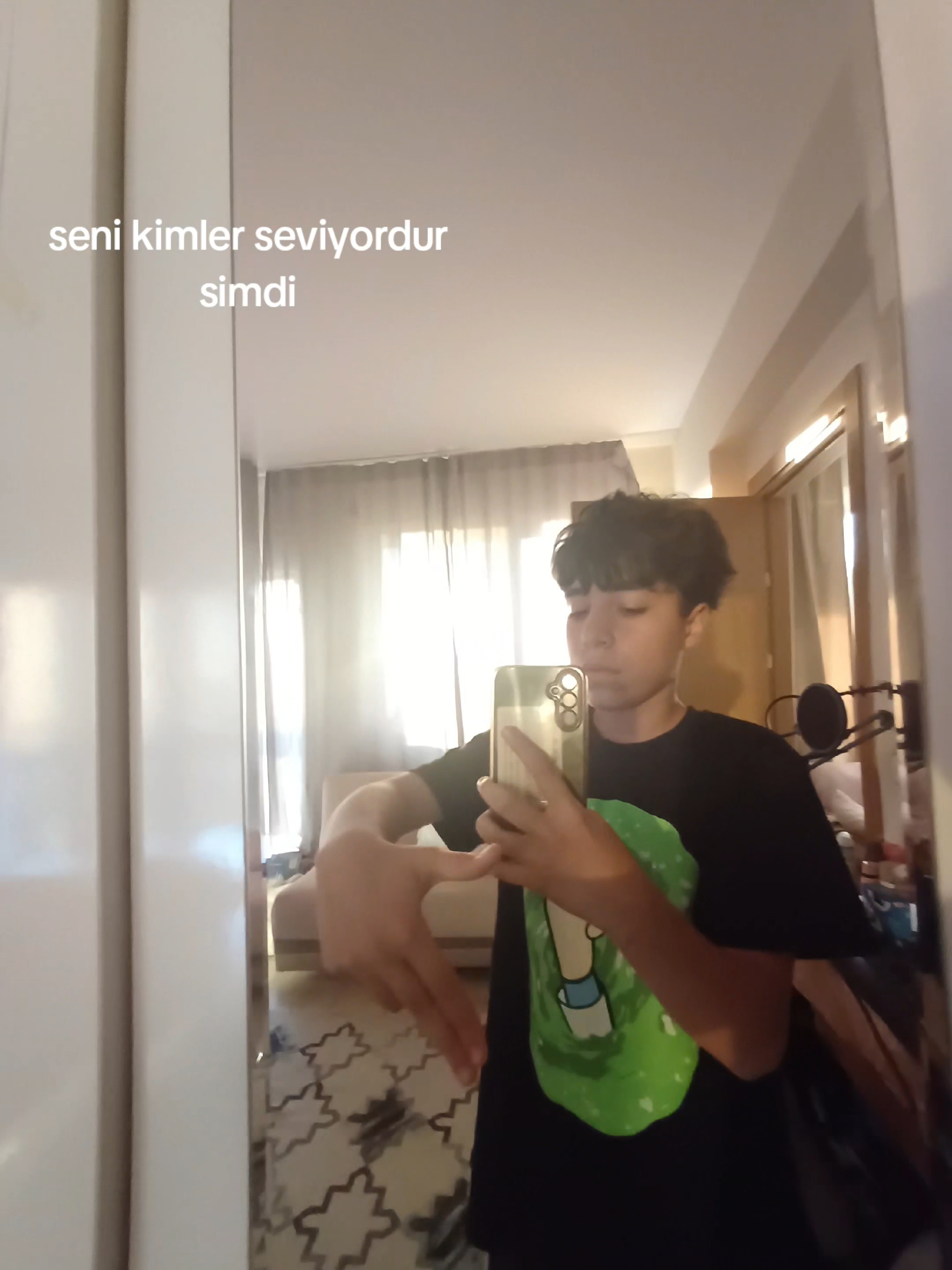 @lazerr_un