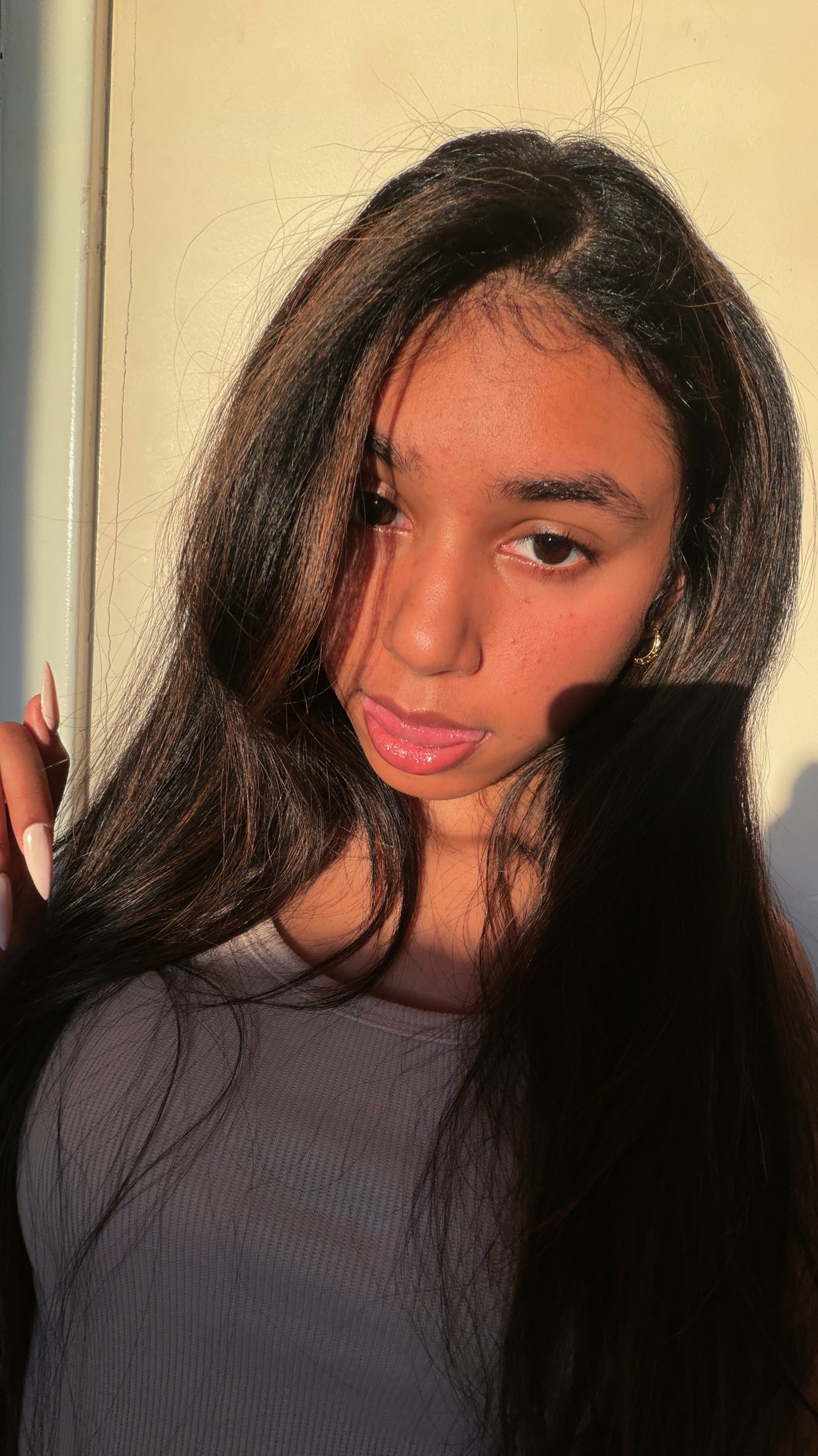 @Niesaa.