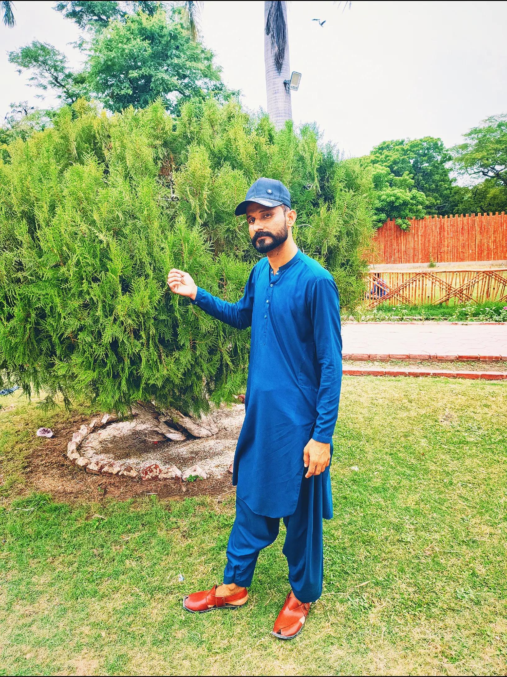 @Meer Baloch 962