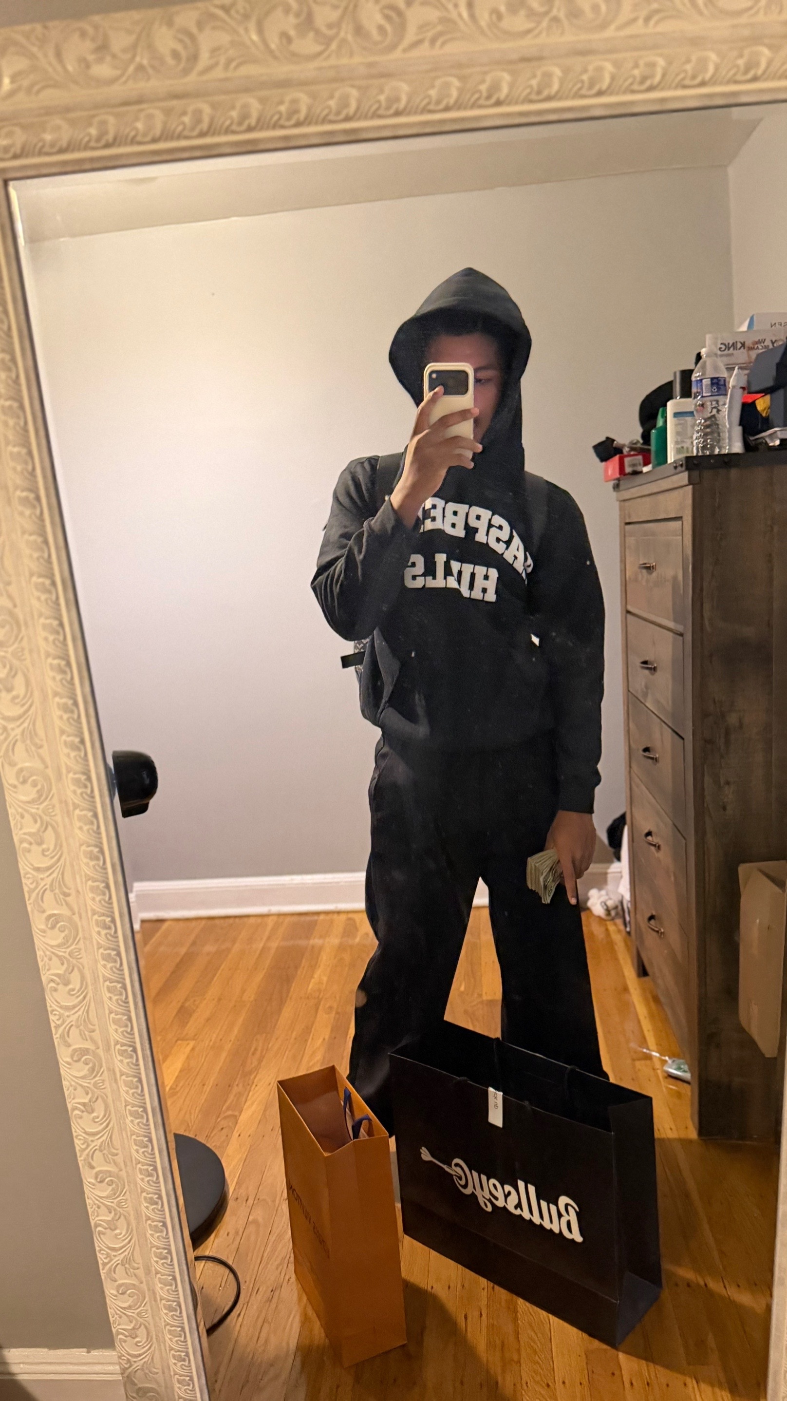 @🖖🏾