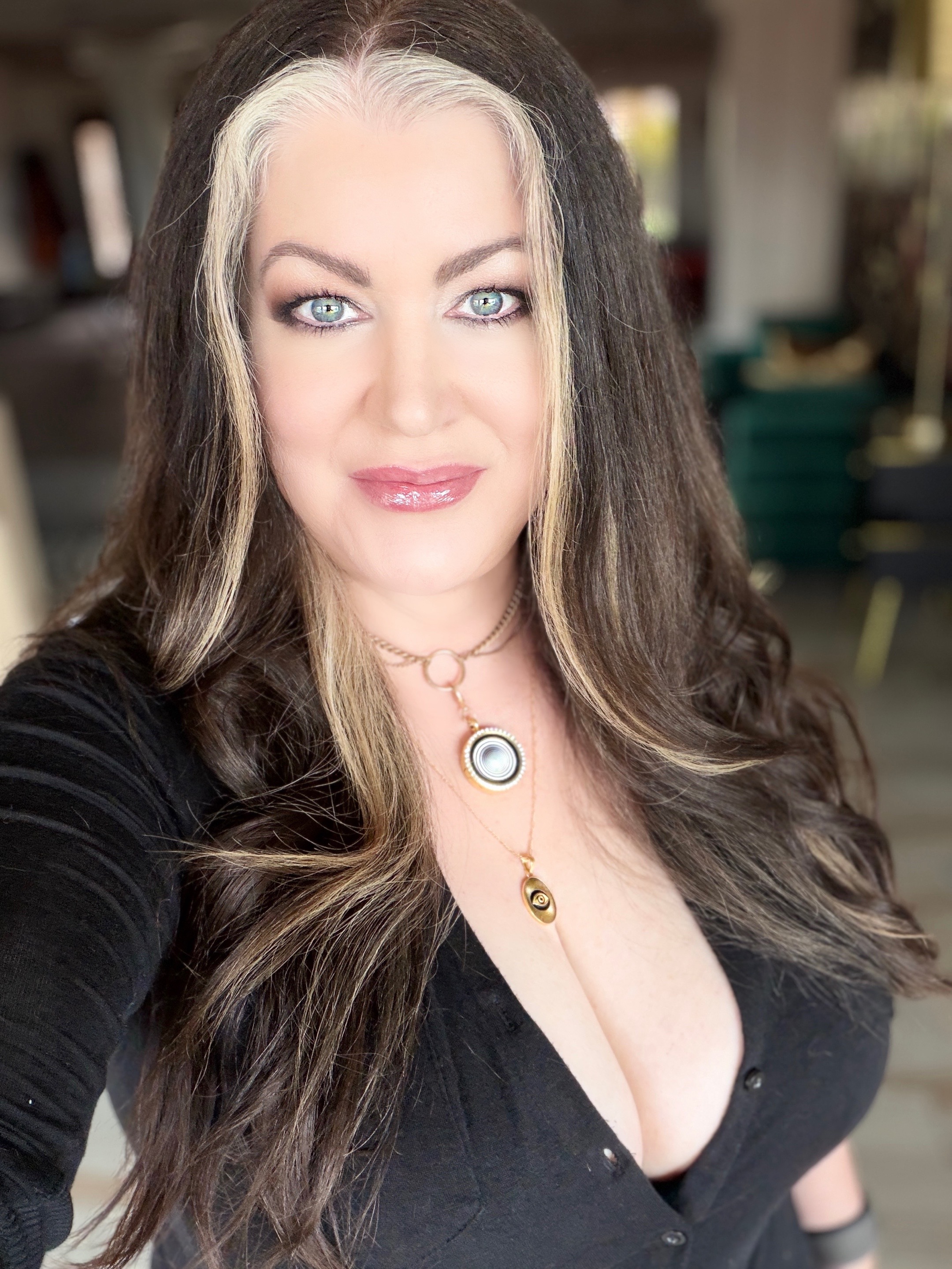 @Zenova