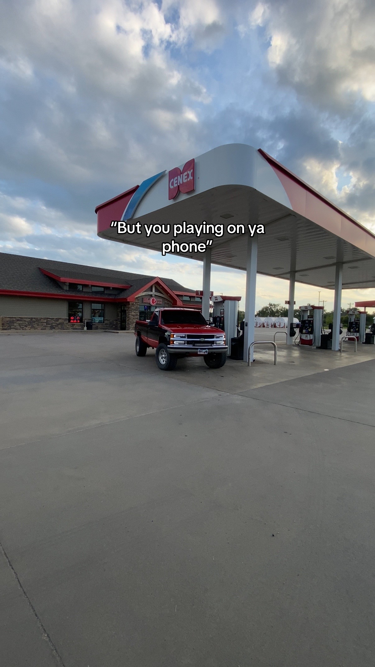 @️Riley popp