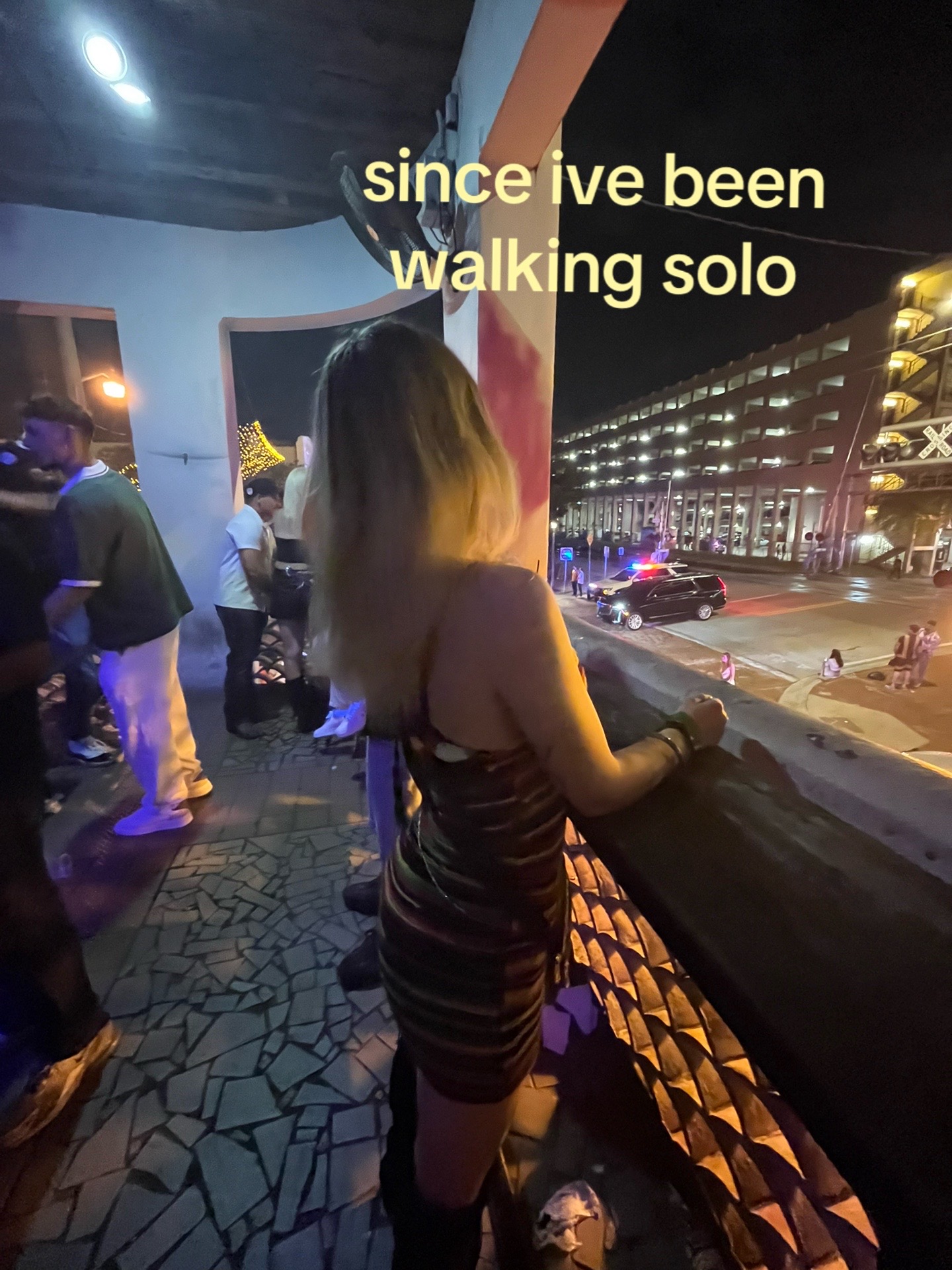 @😻