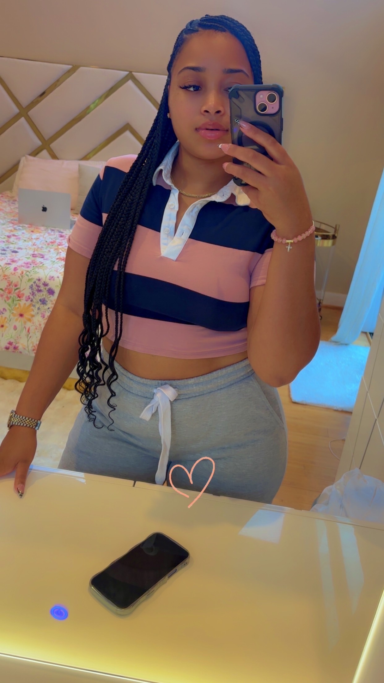@Lailaa