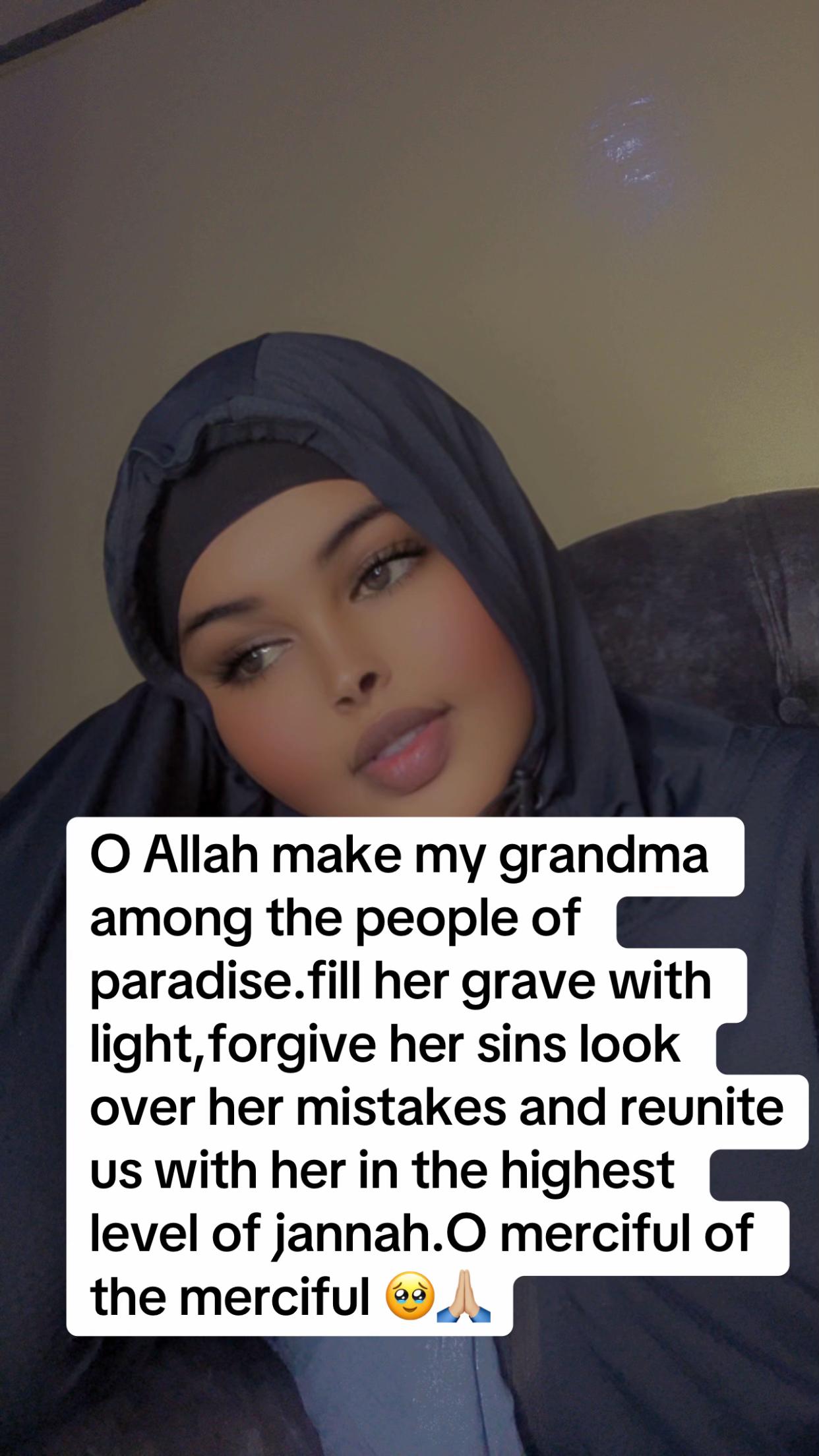 @Queen iftizam 🎀🥀