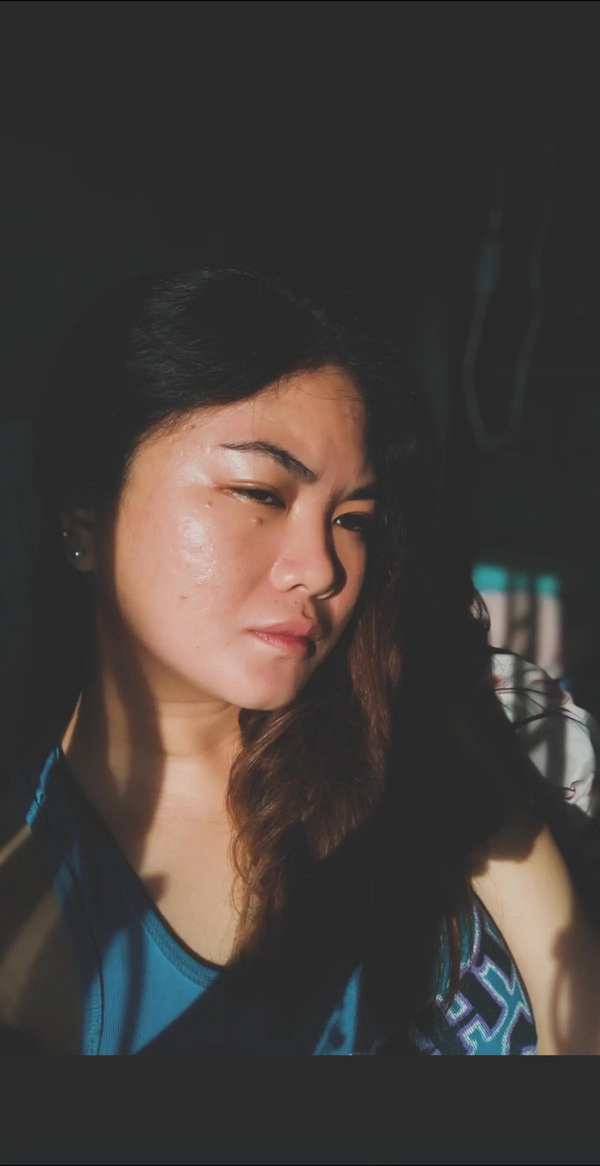 @MIRA ANN 🖤