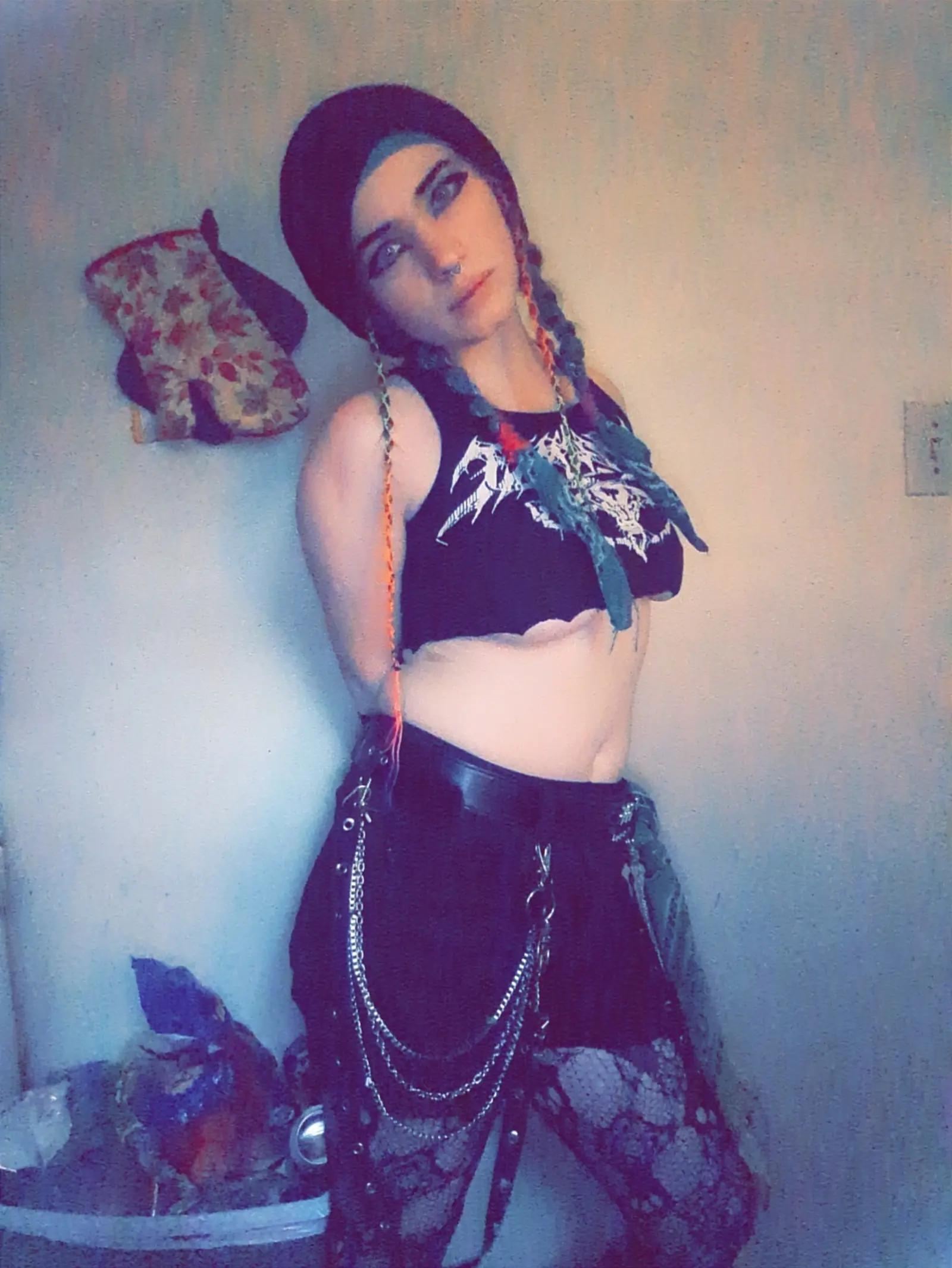 @Love2h8u