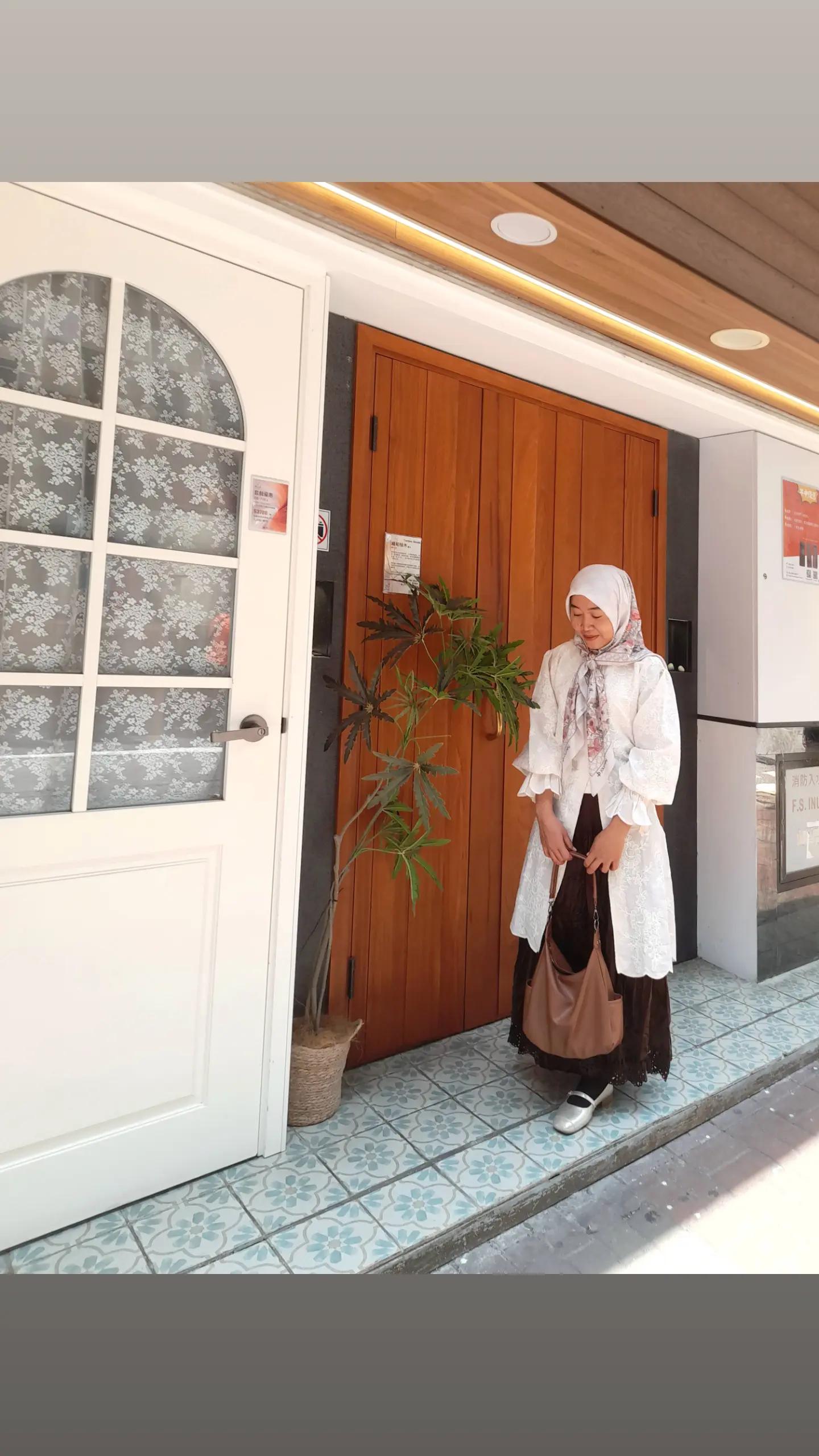 @نيار افنان