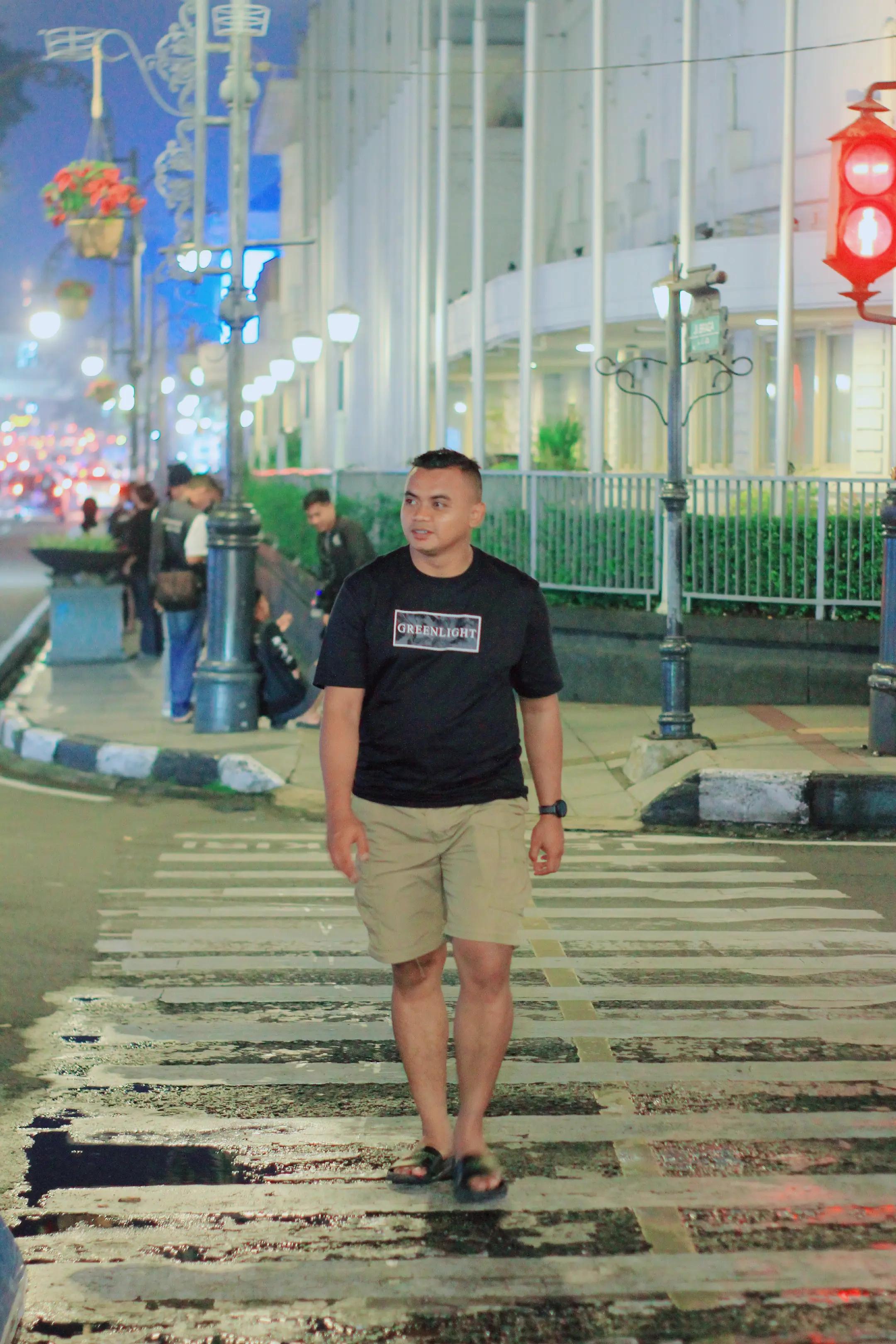 @Bang Ulhaq &sup2;⁵ 🟡🔴🔵