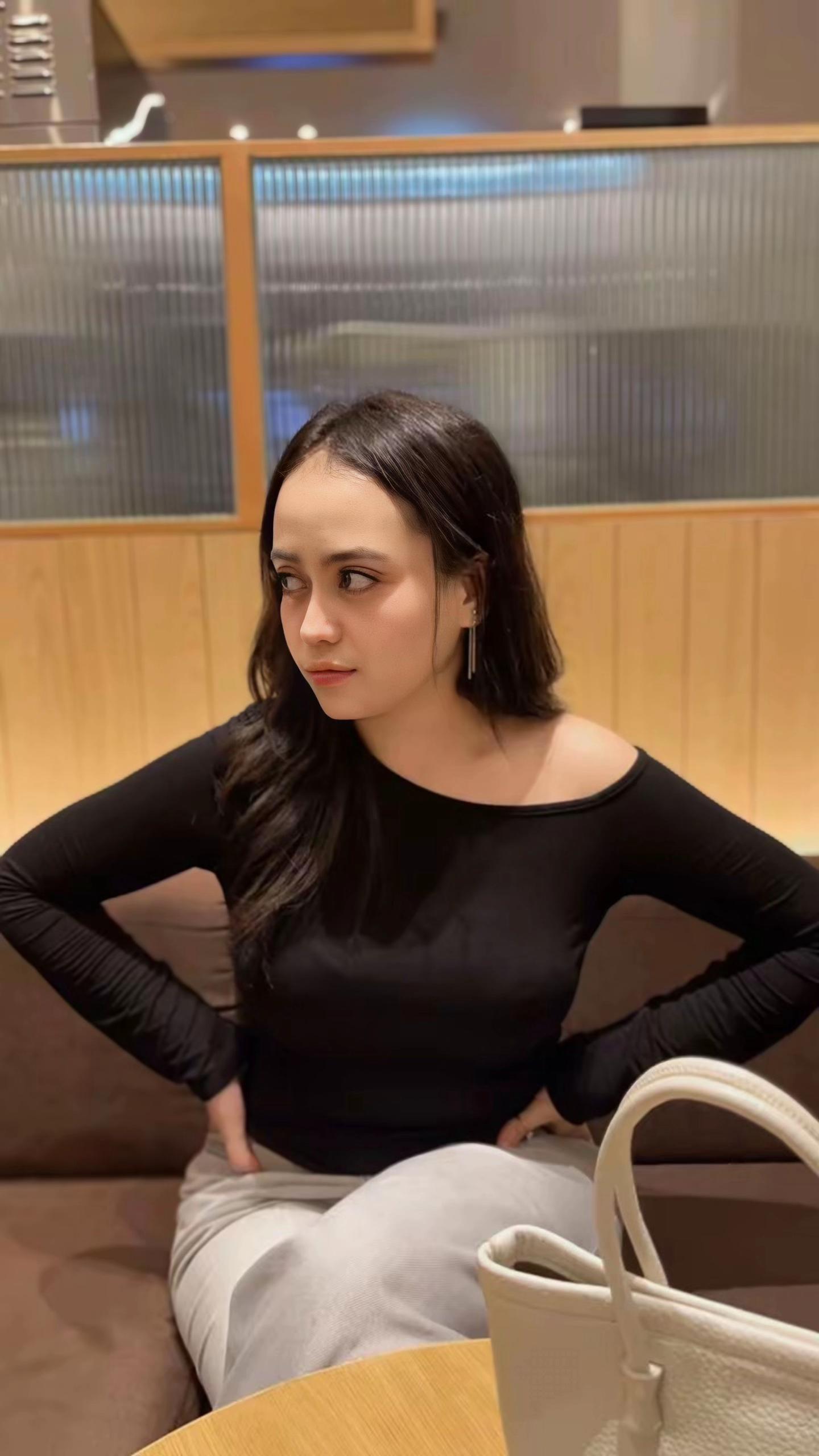 @VICKYRAHMA