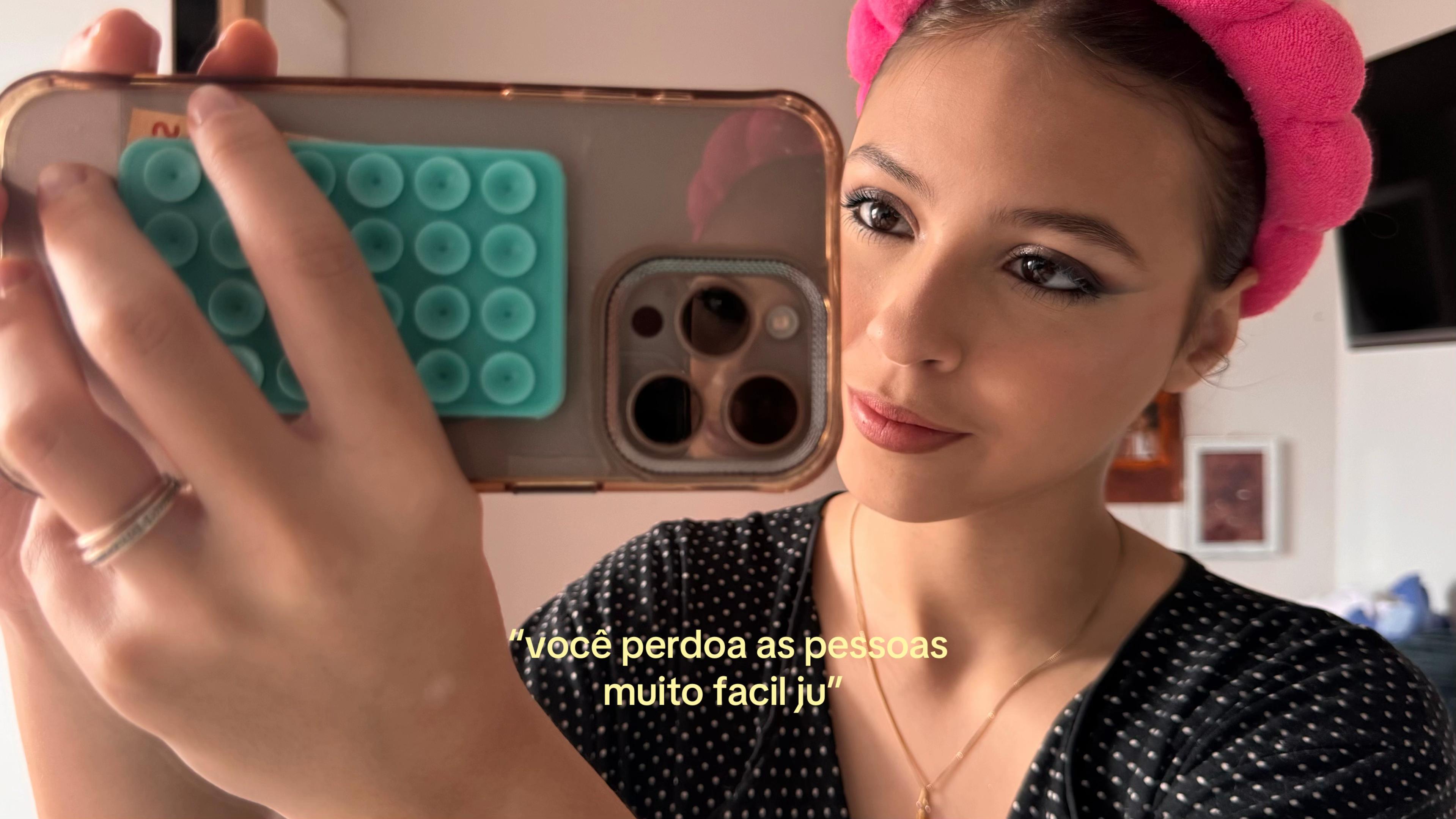 @Julia Senna 🪭🎡