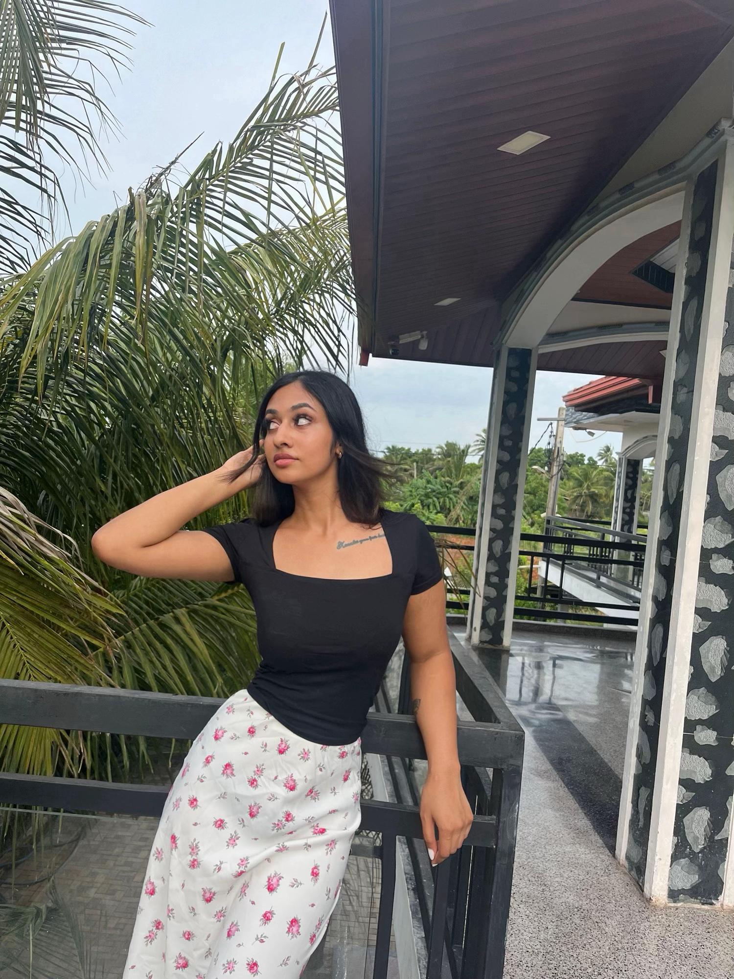@Mathu🖤