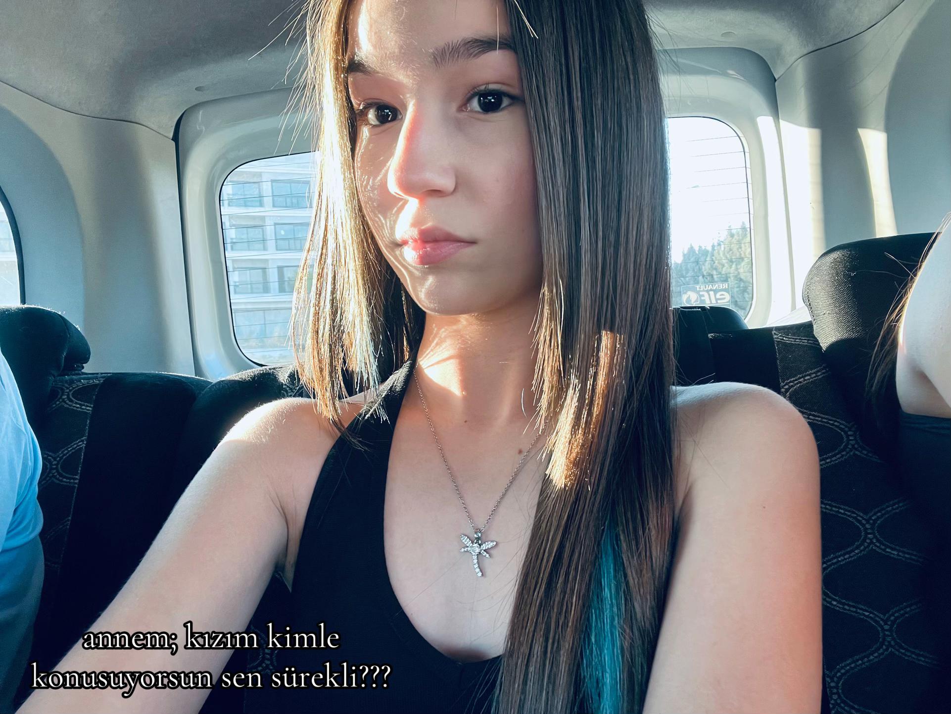 @𝓐𝓭𝓪