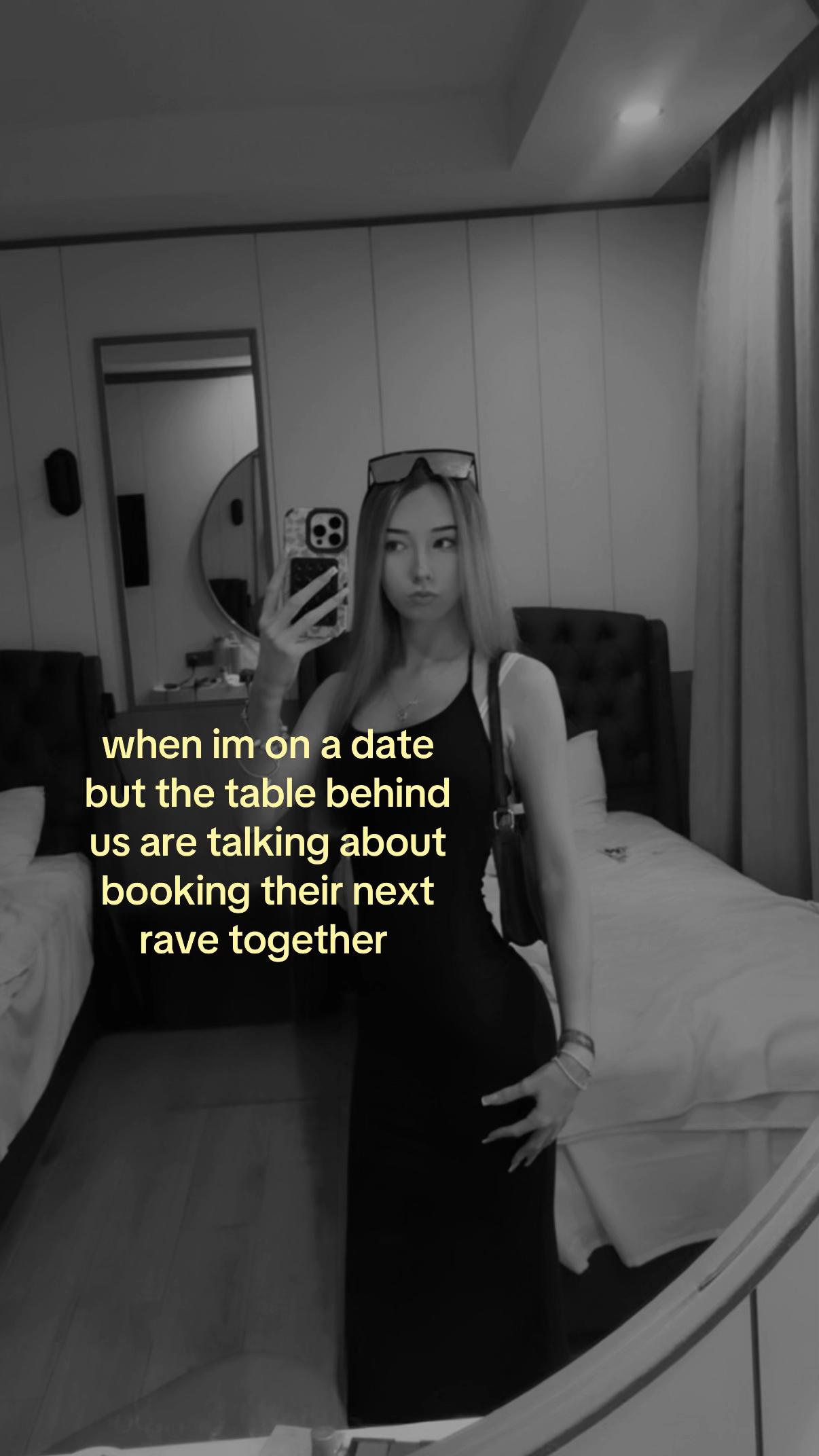 @𝐞