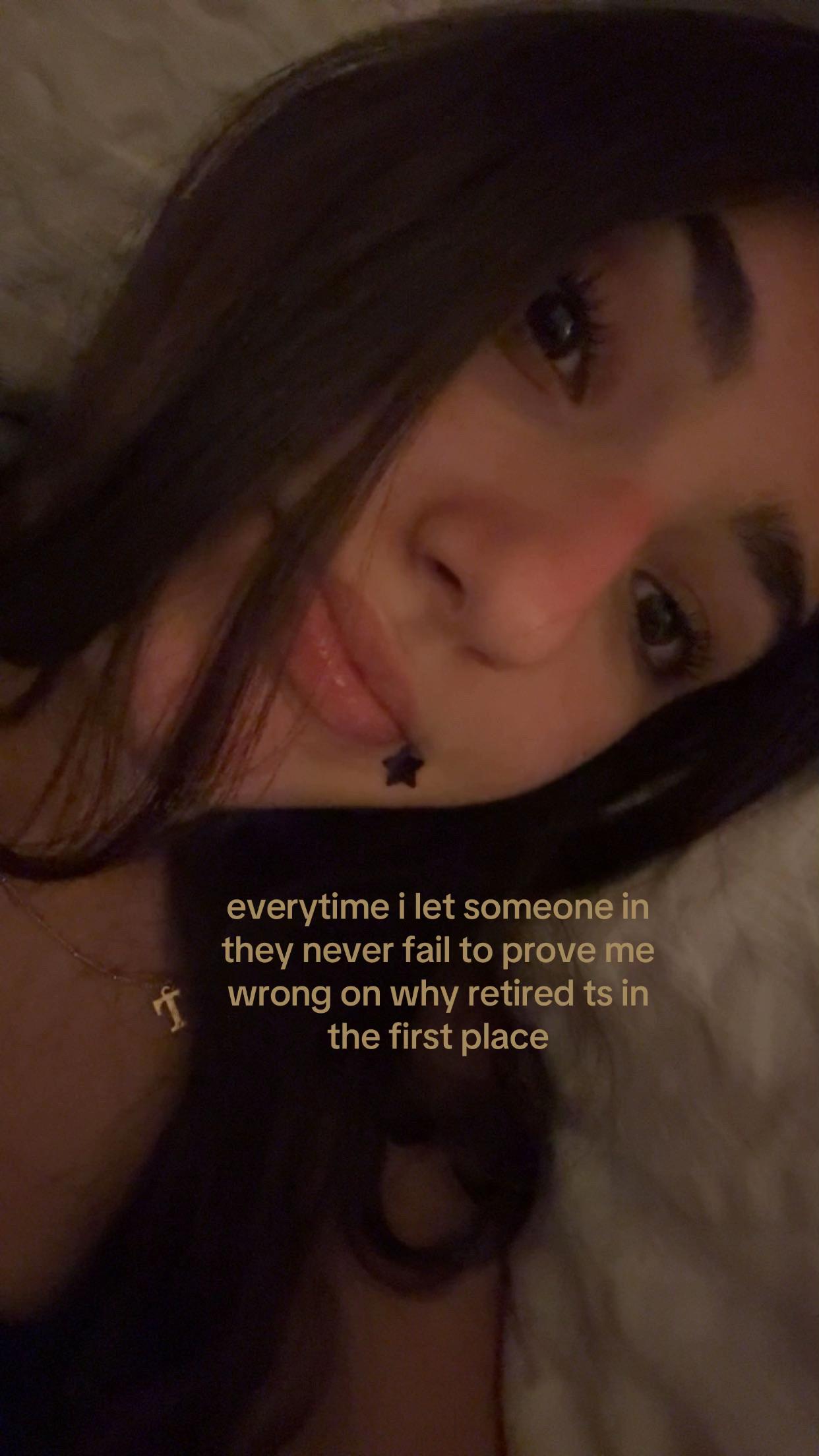 @👤