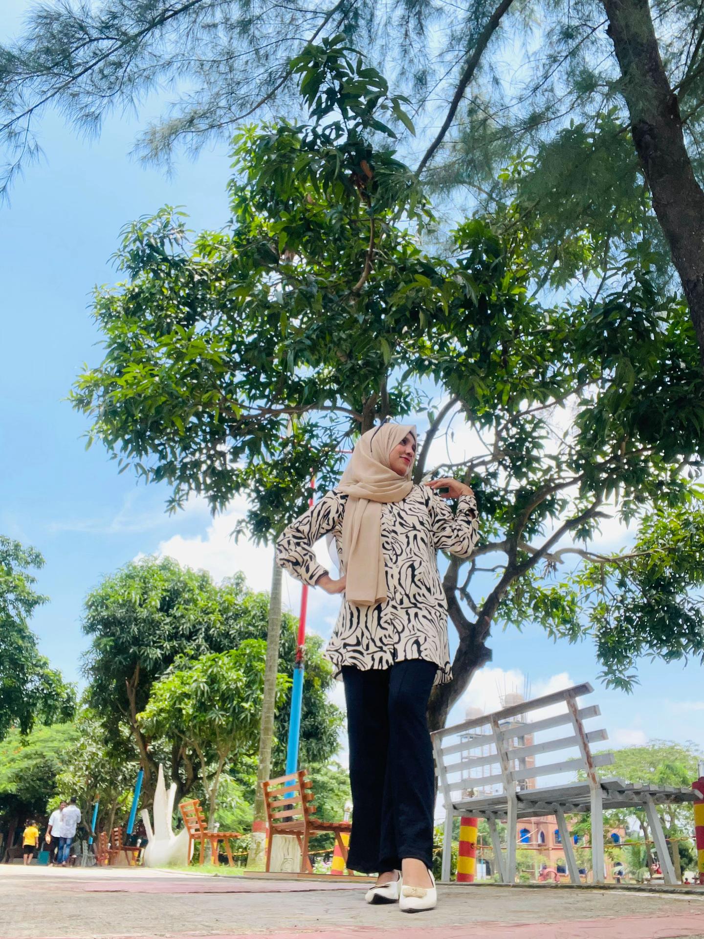 @Sinu:)>✨🕊️