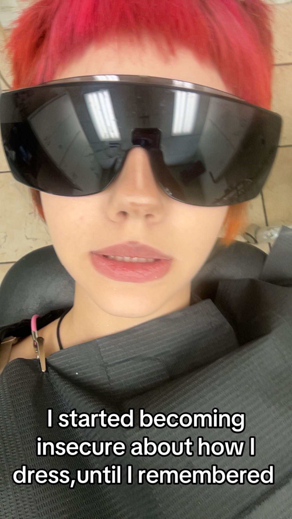 @R🦇🧁🧟♀️👀