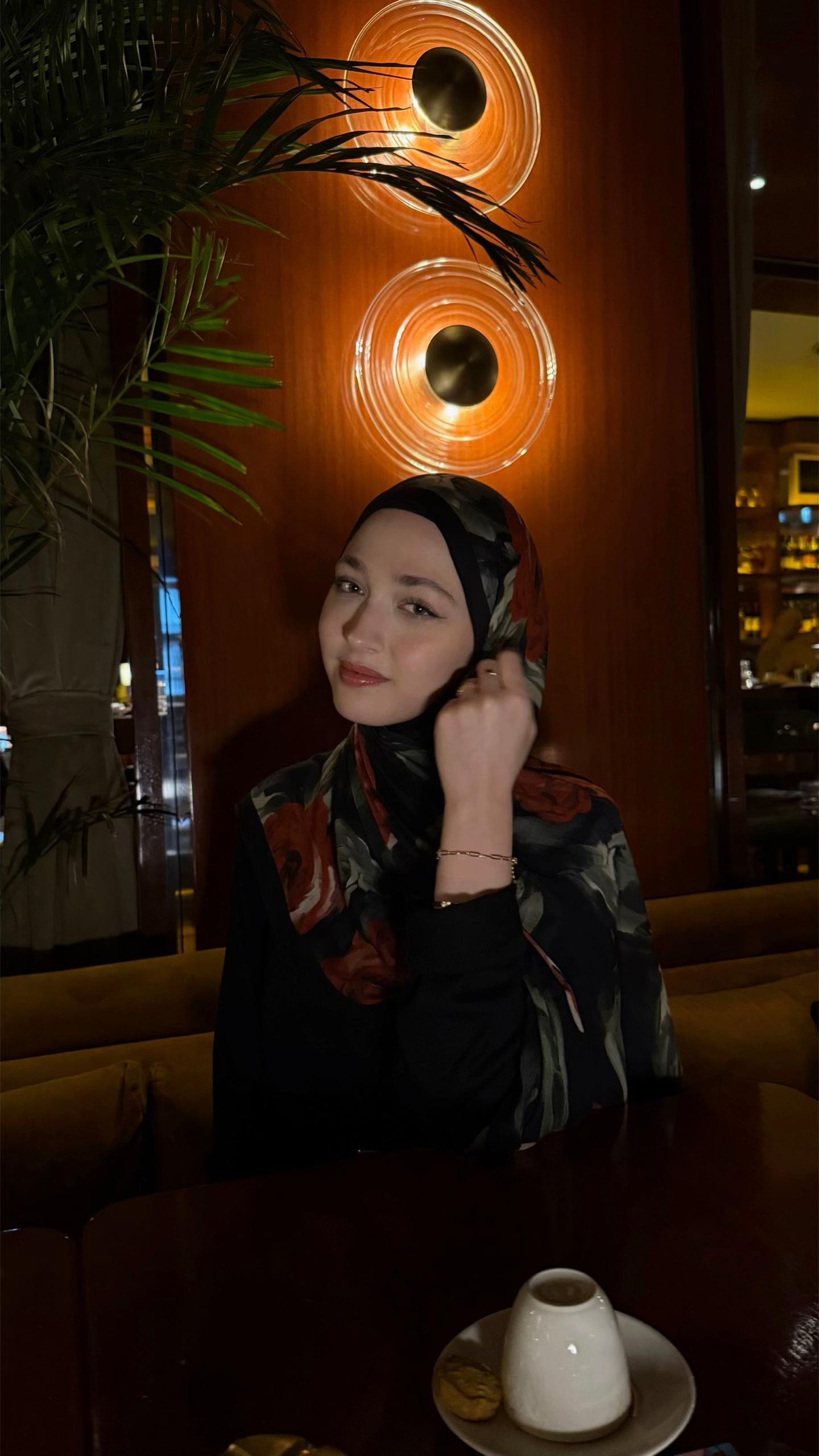 @Zehra Akdere