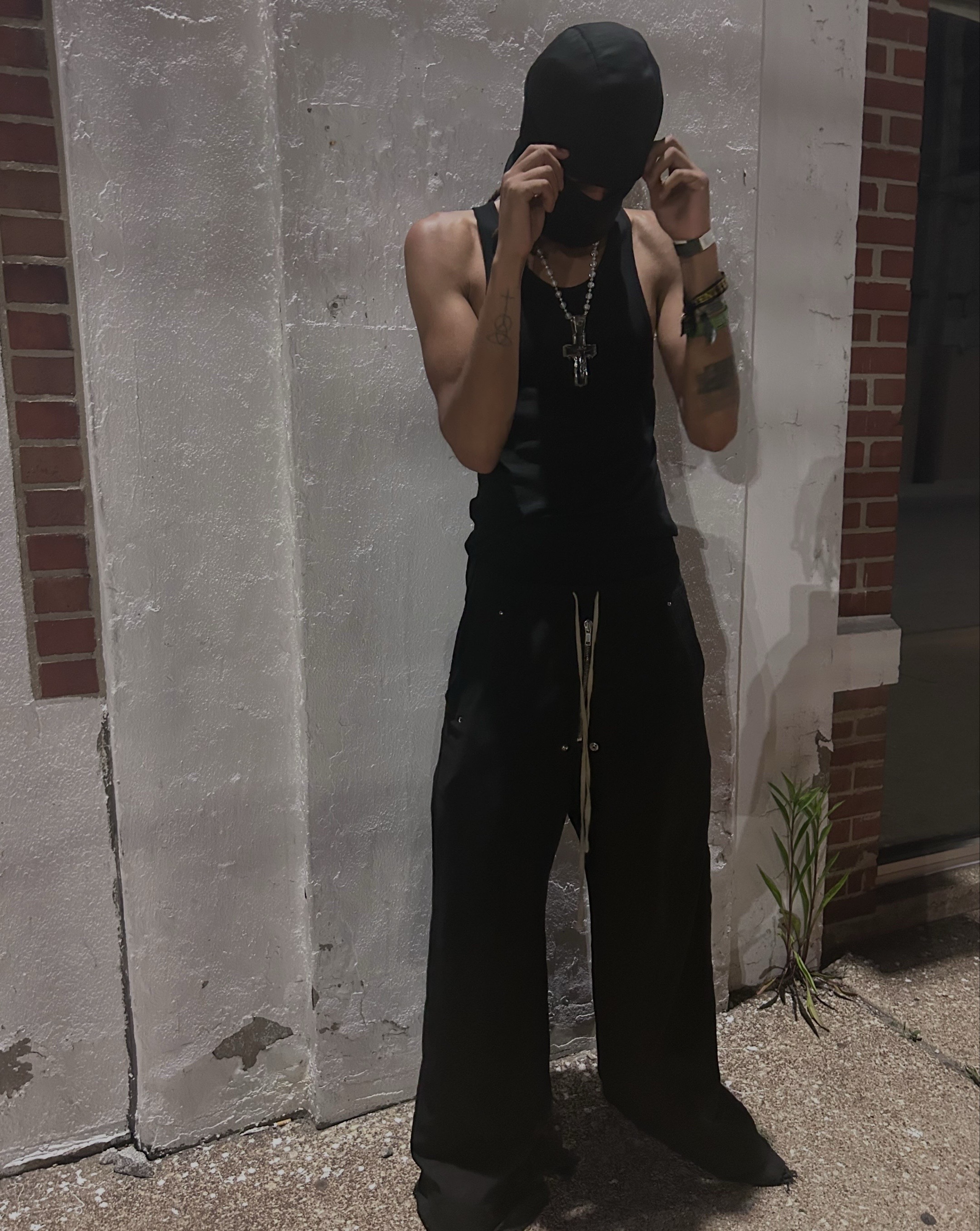 @UNEEK