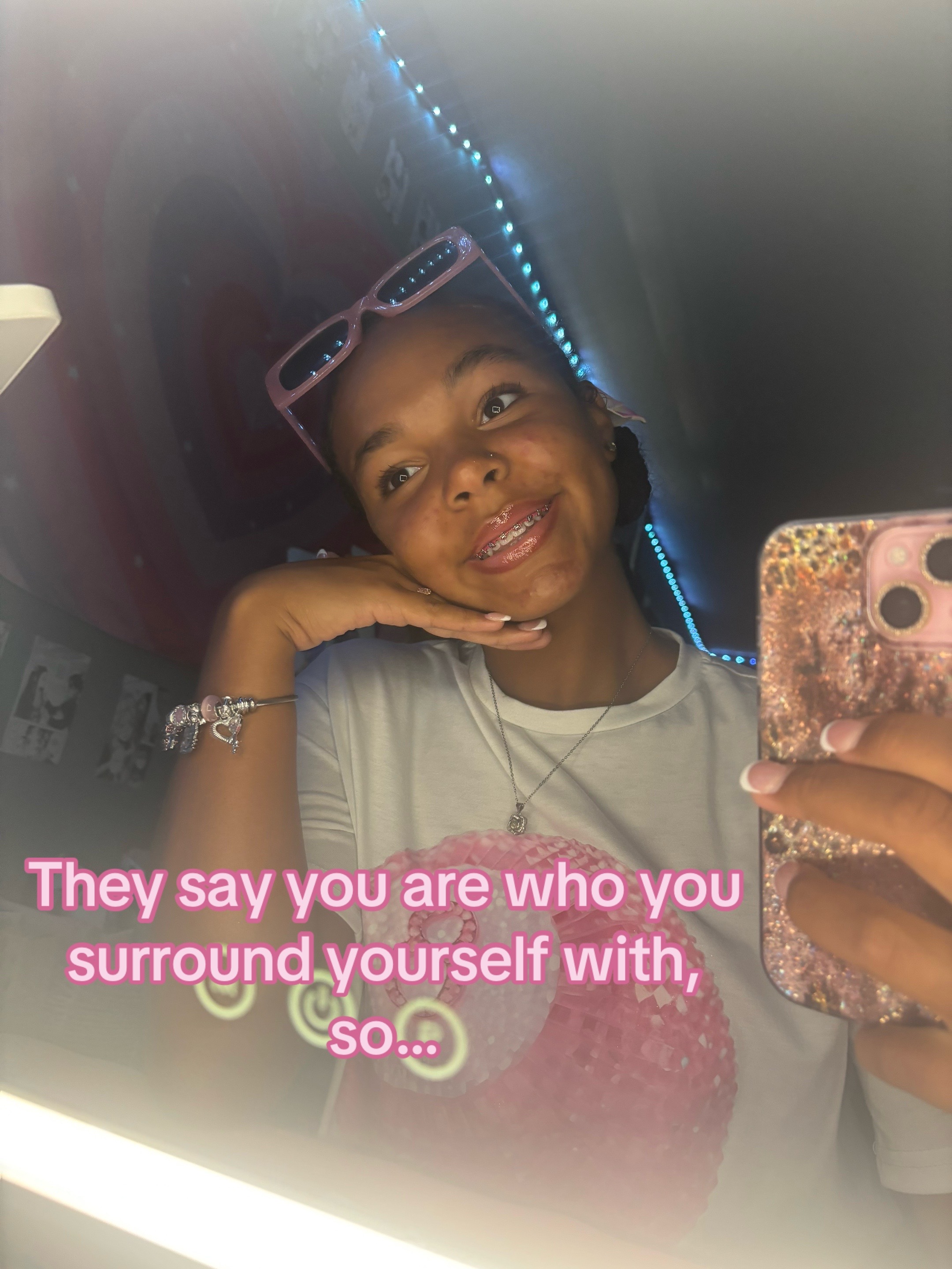 @kyraaa