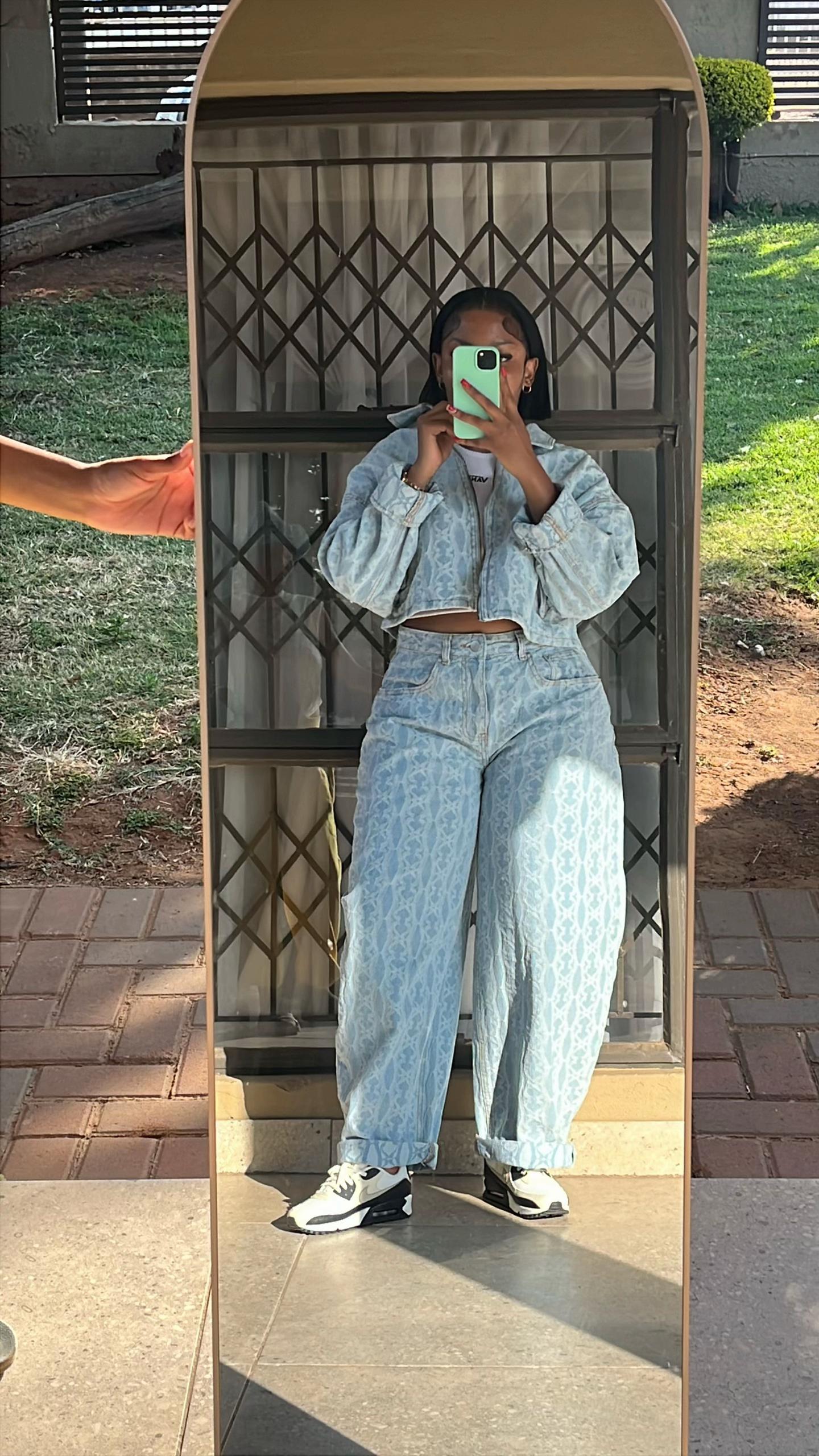 @Lesego M