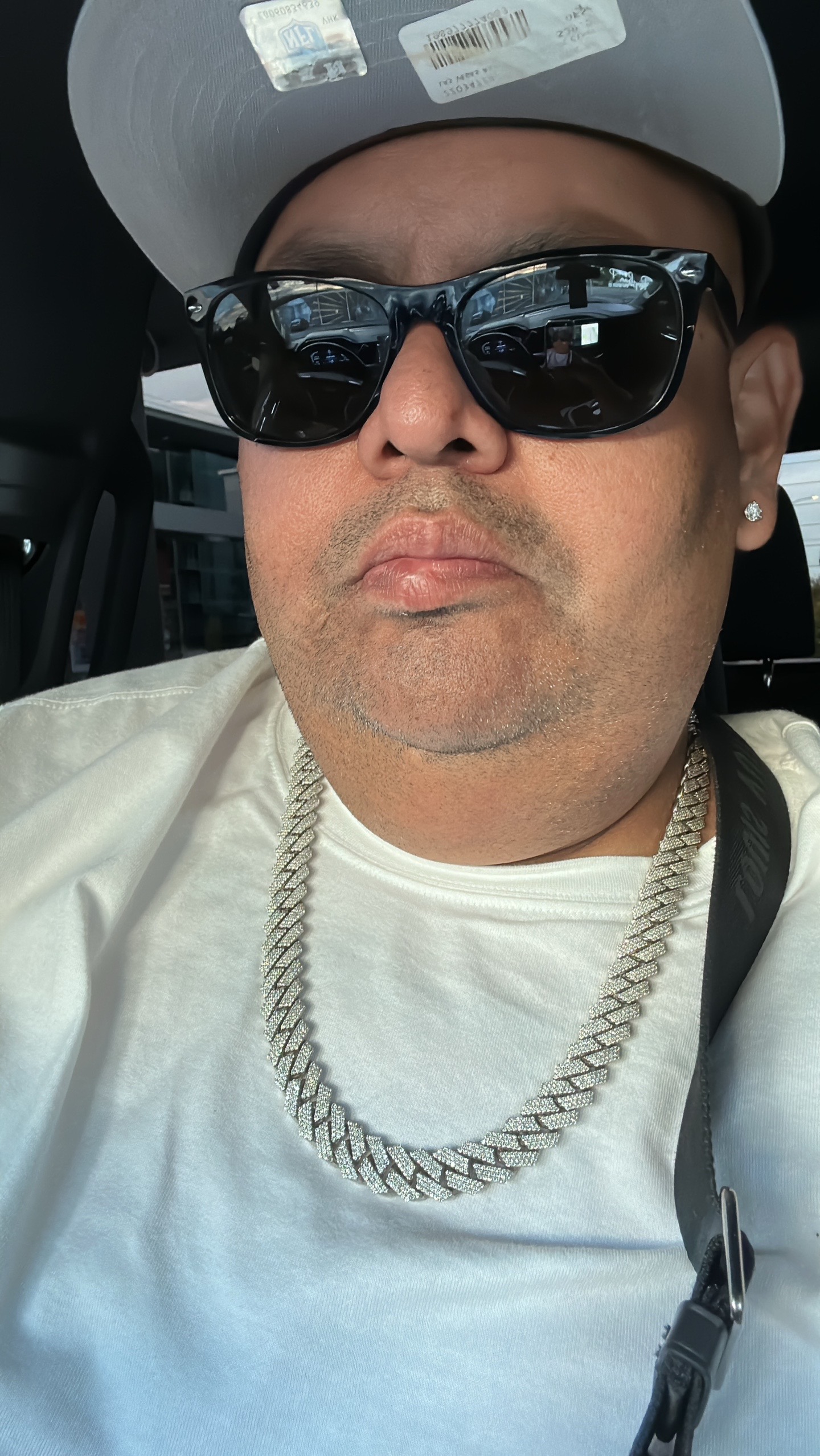 @James Valdez376