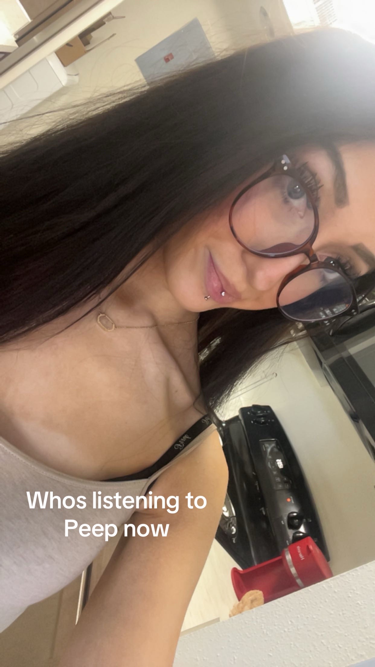 @️