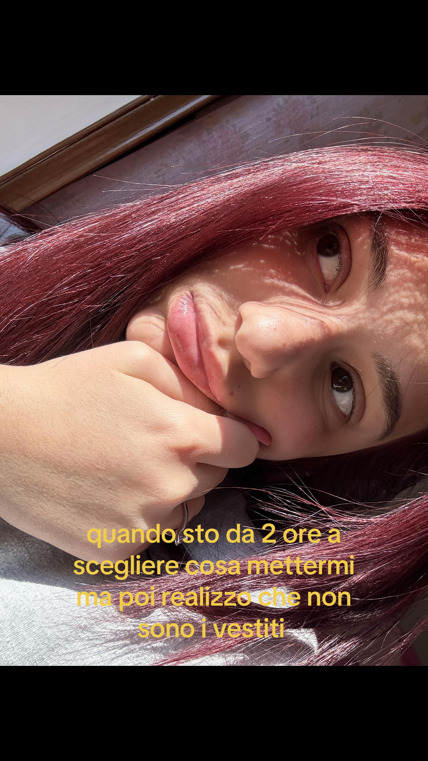 @sono solo depressa btw🫰🏻