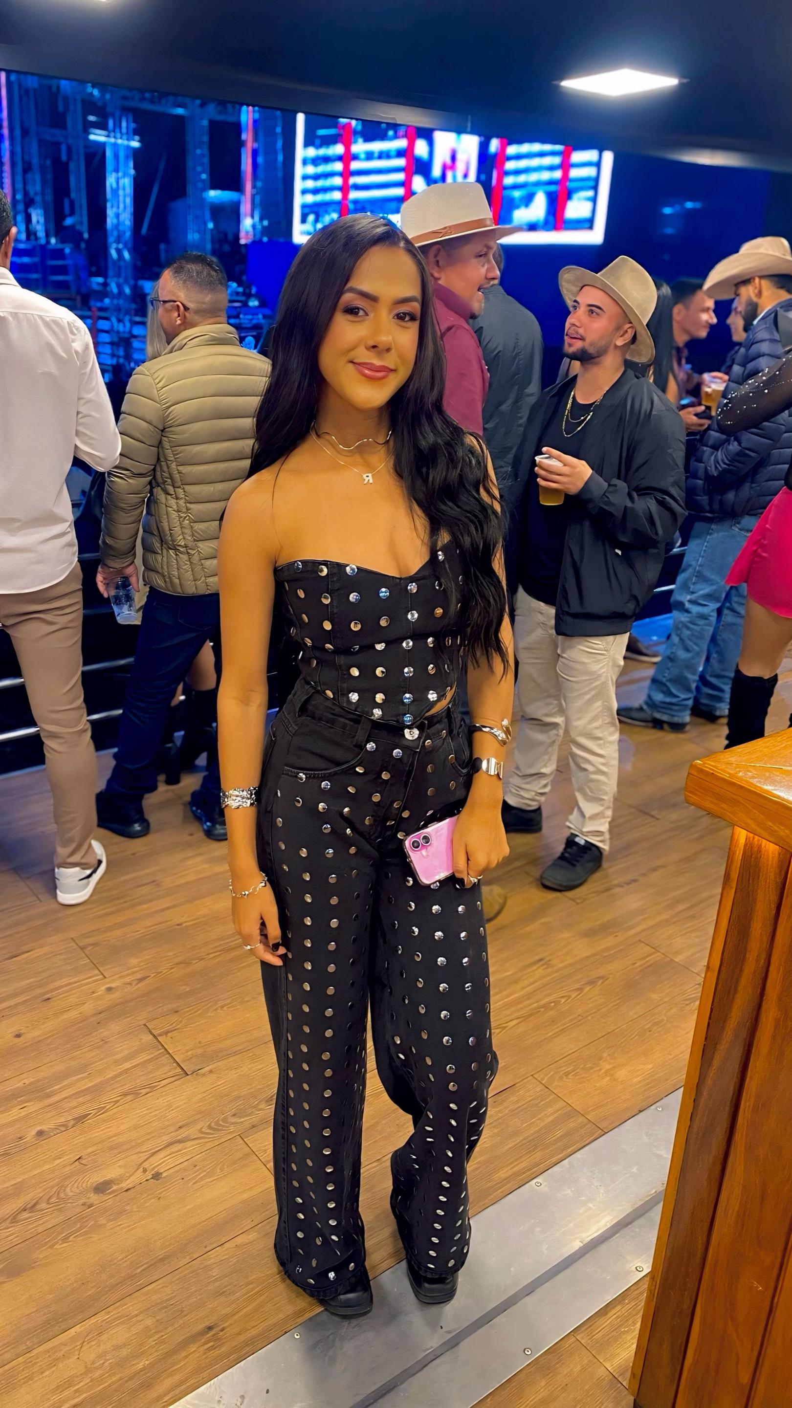 @Rafaela Rayssa