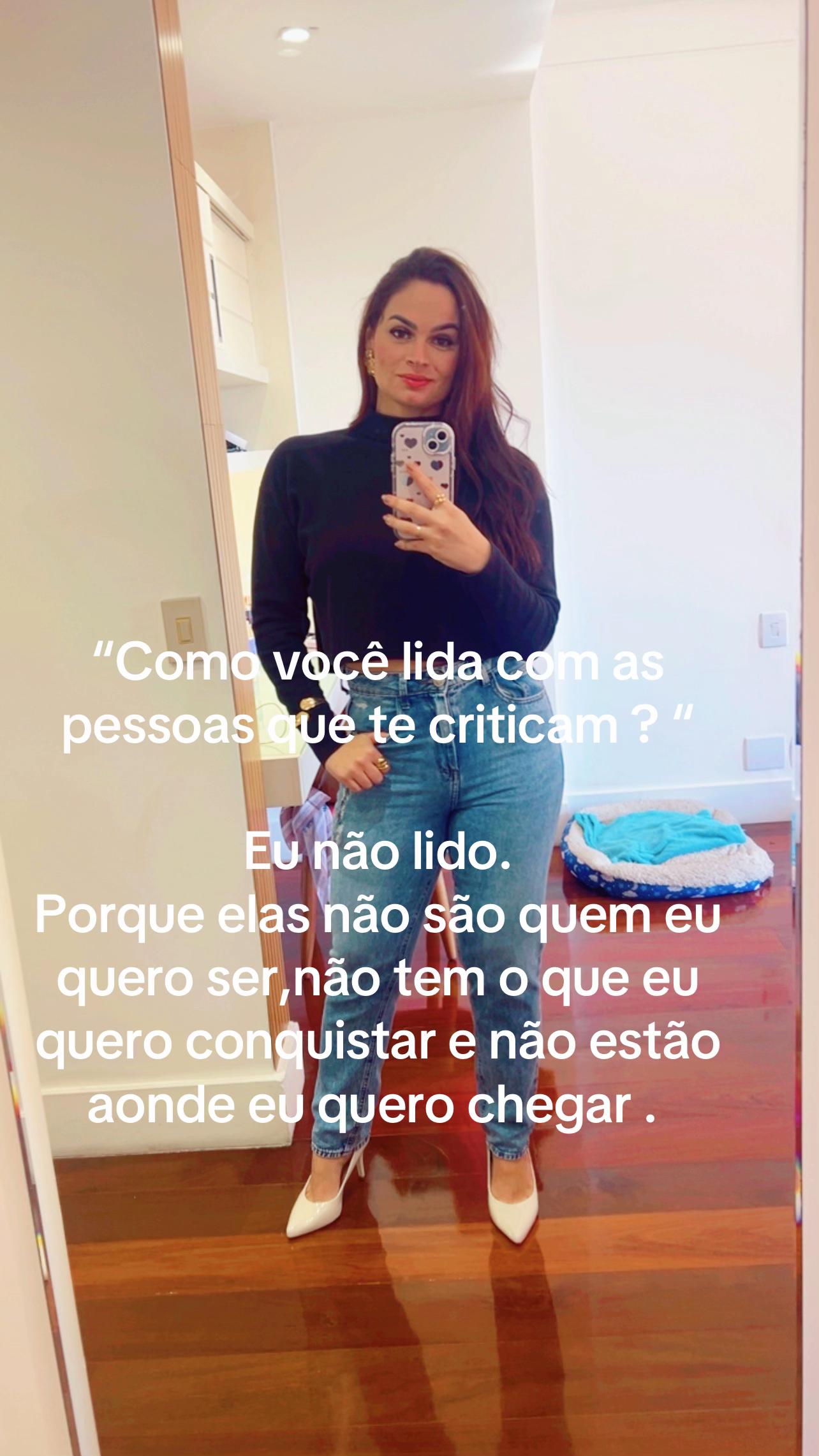 @Társila Lima