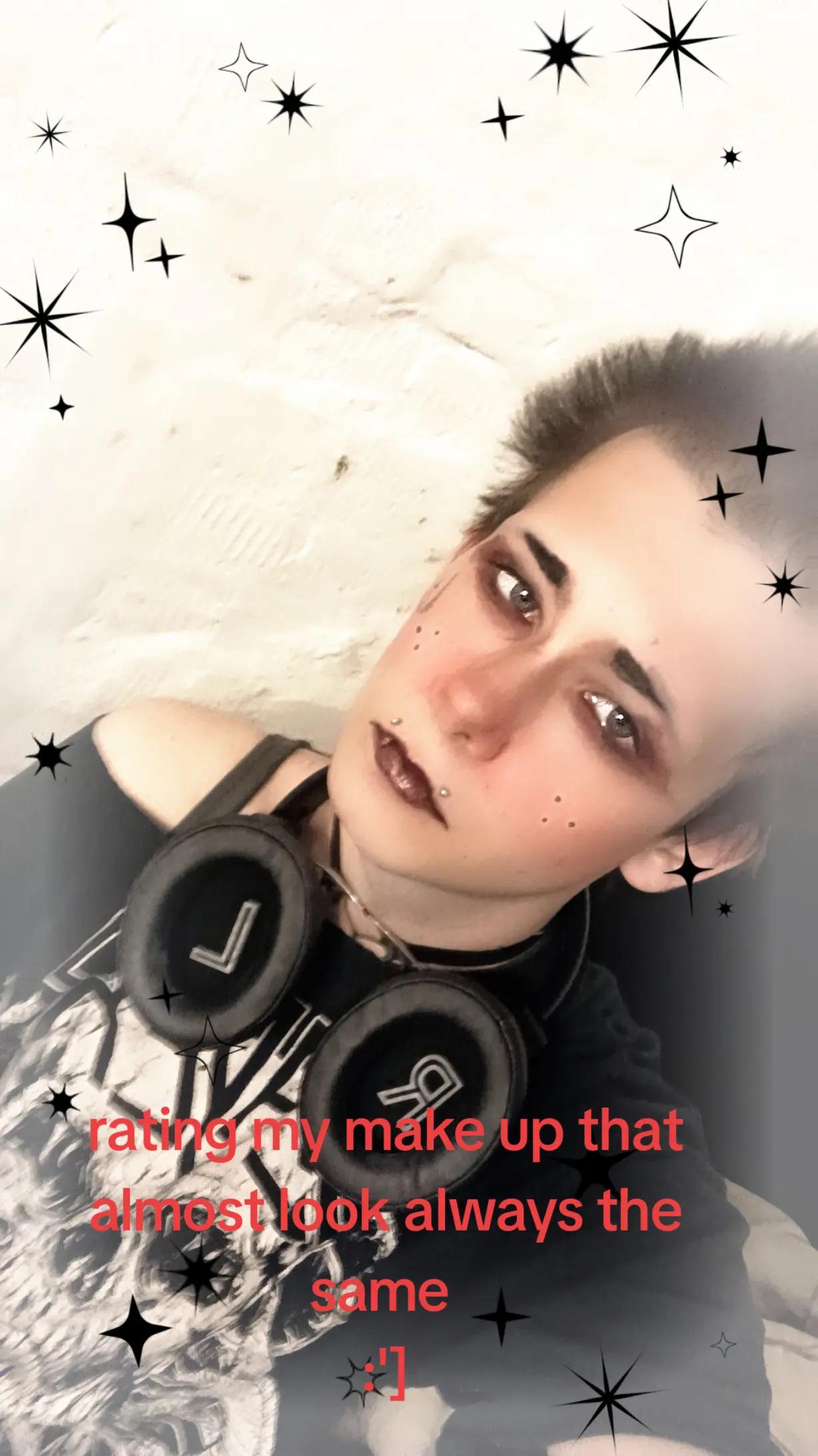@⛧little goth bat hannah⛧