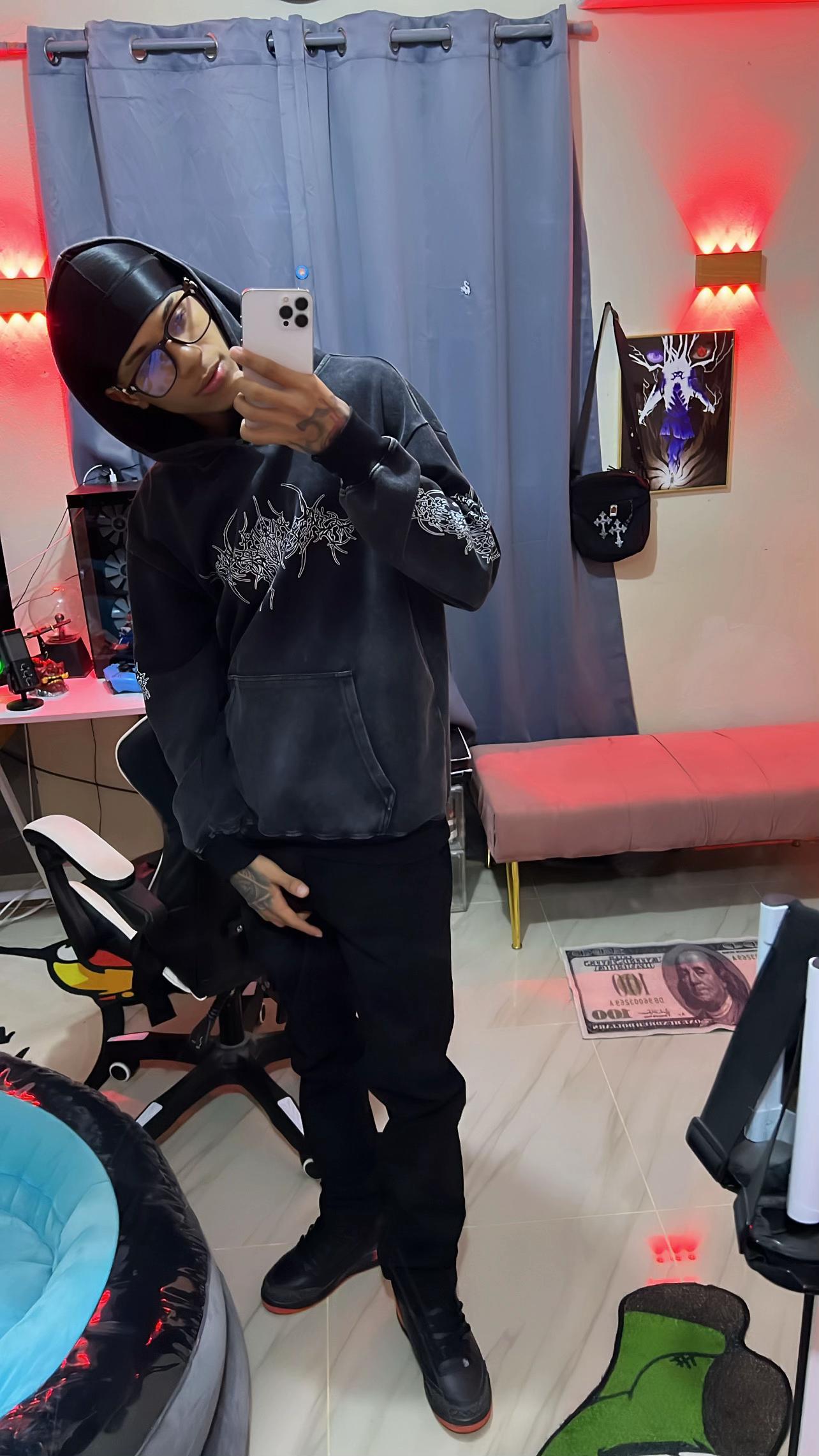 @Dairon