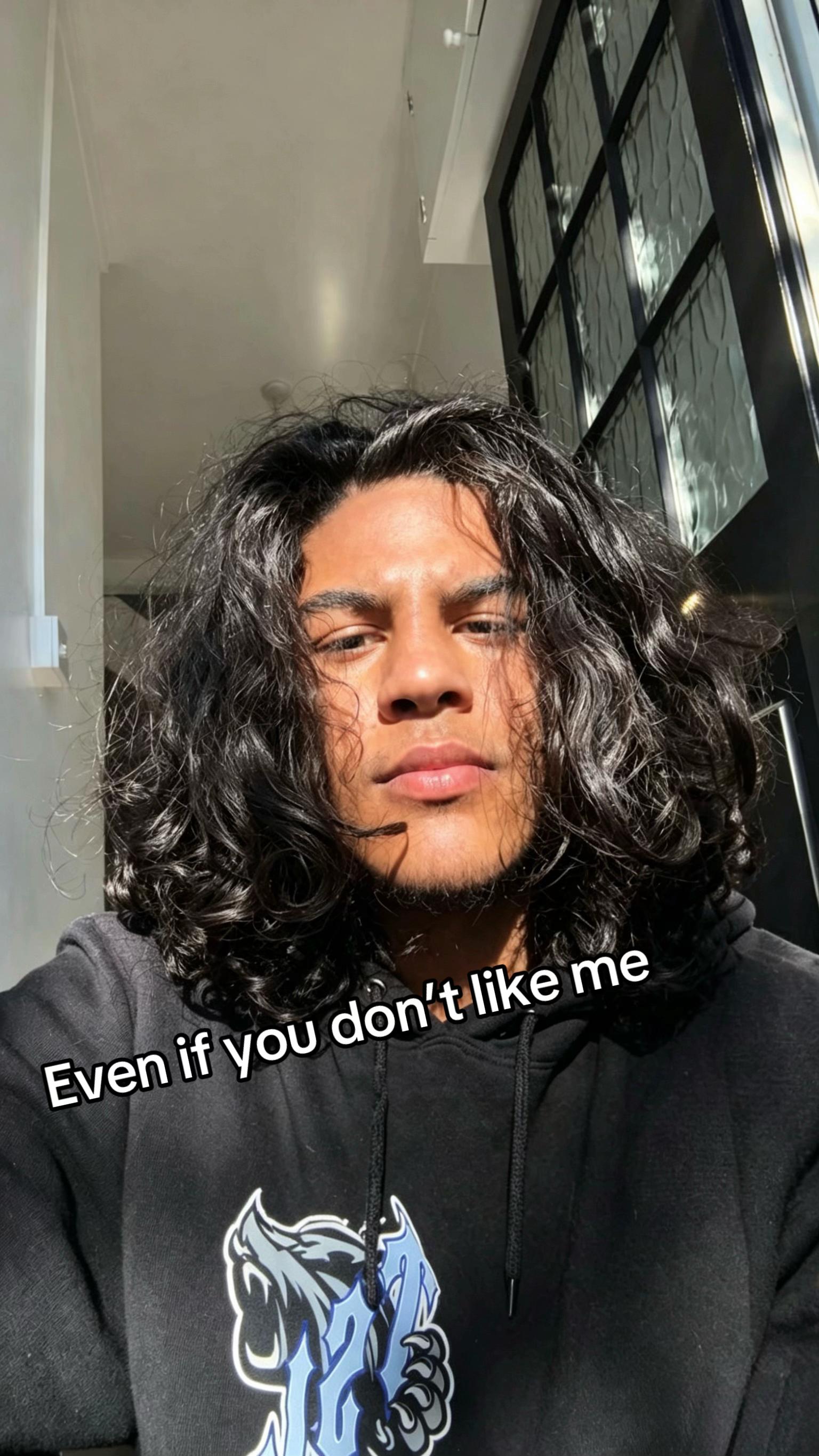 @KM