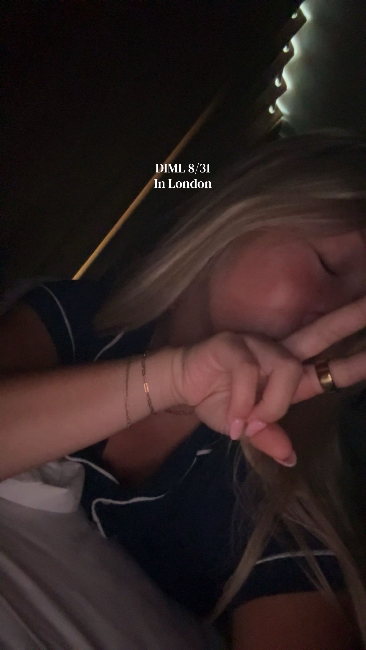 @Ella โโญห.โ ๐โโ
หโ