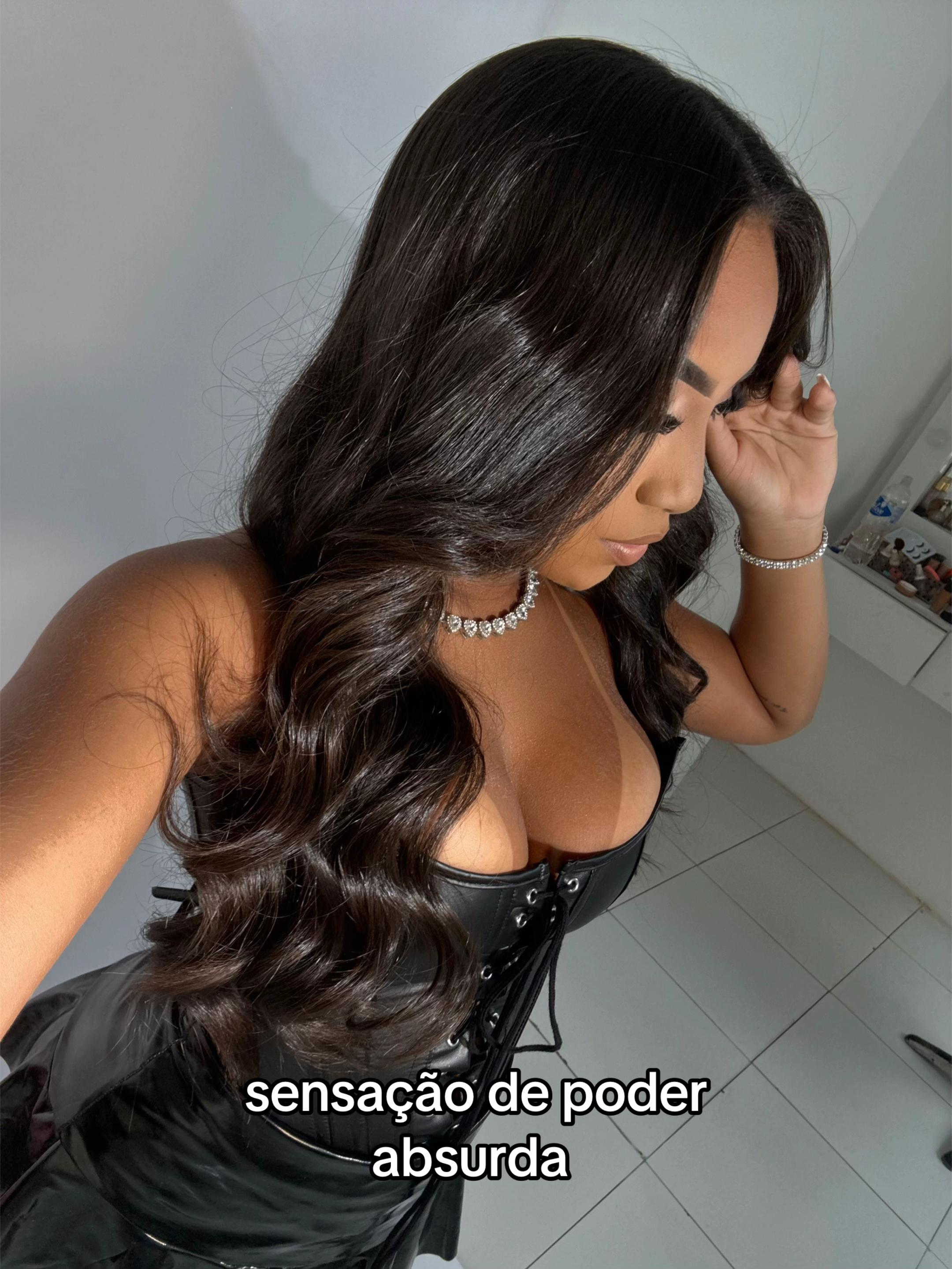 @thainaaofc_