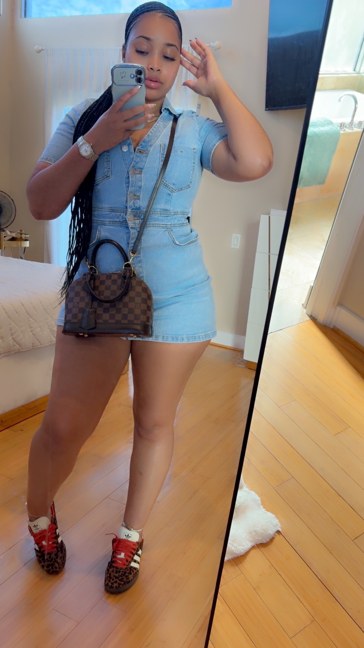@Lailaa