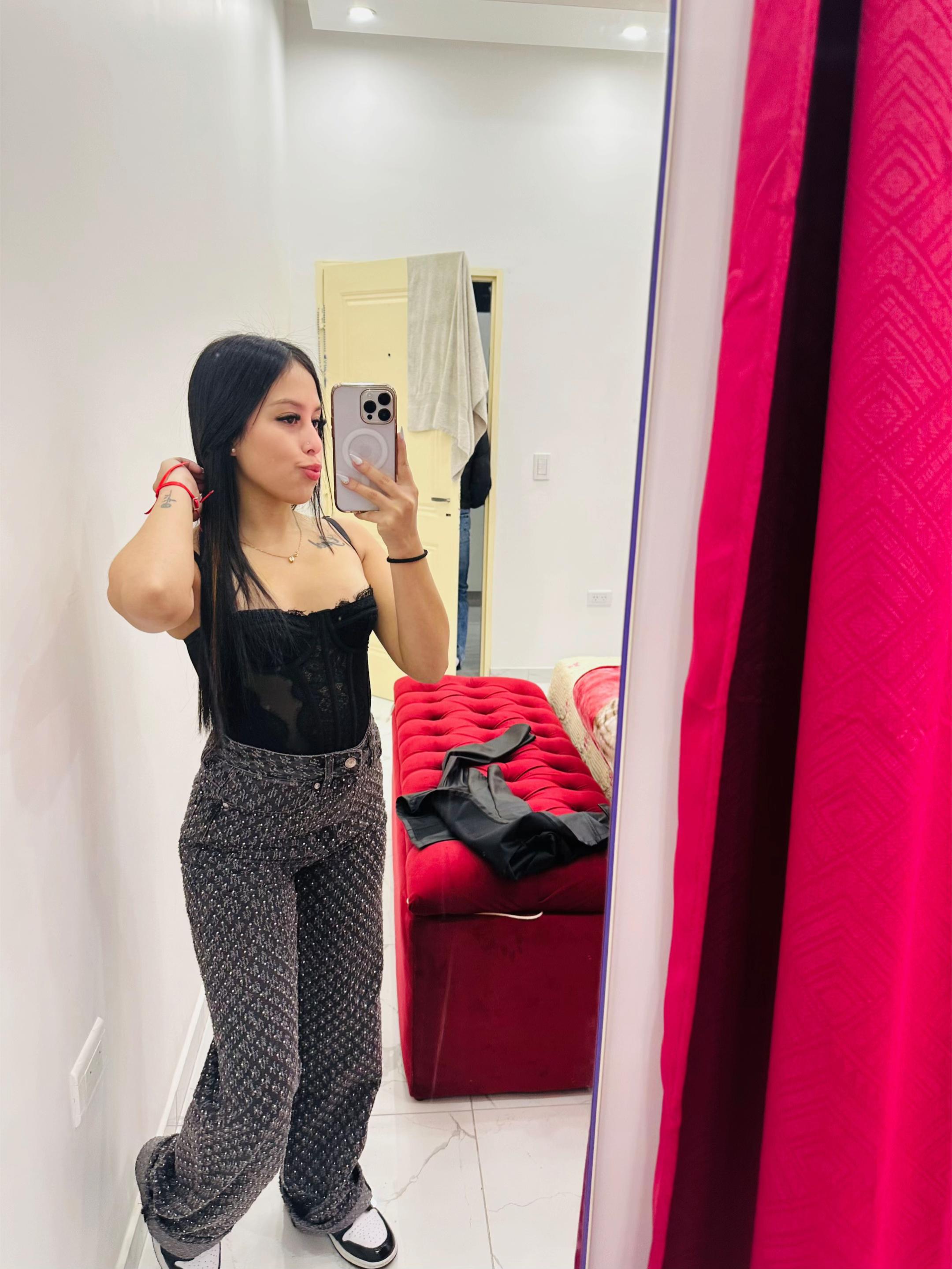 @Mel🩷