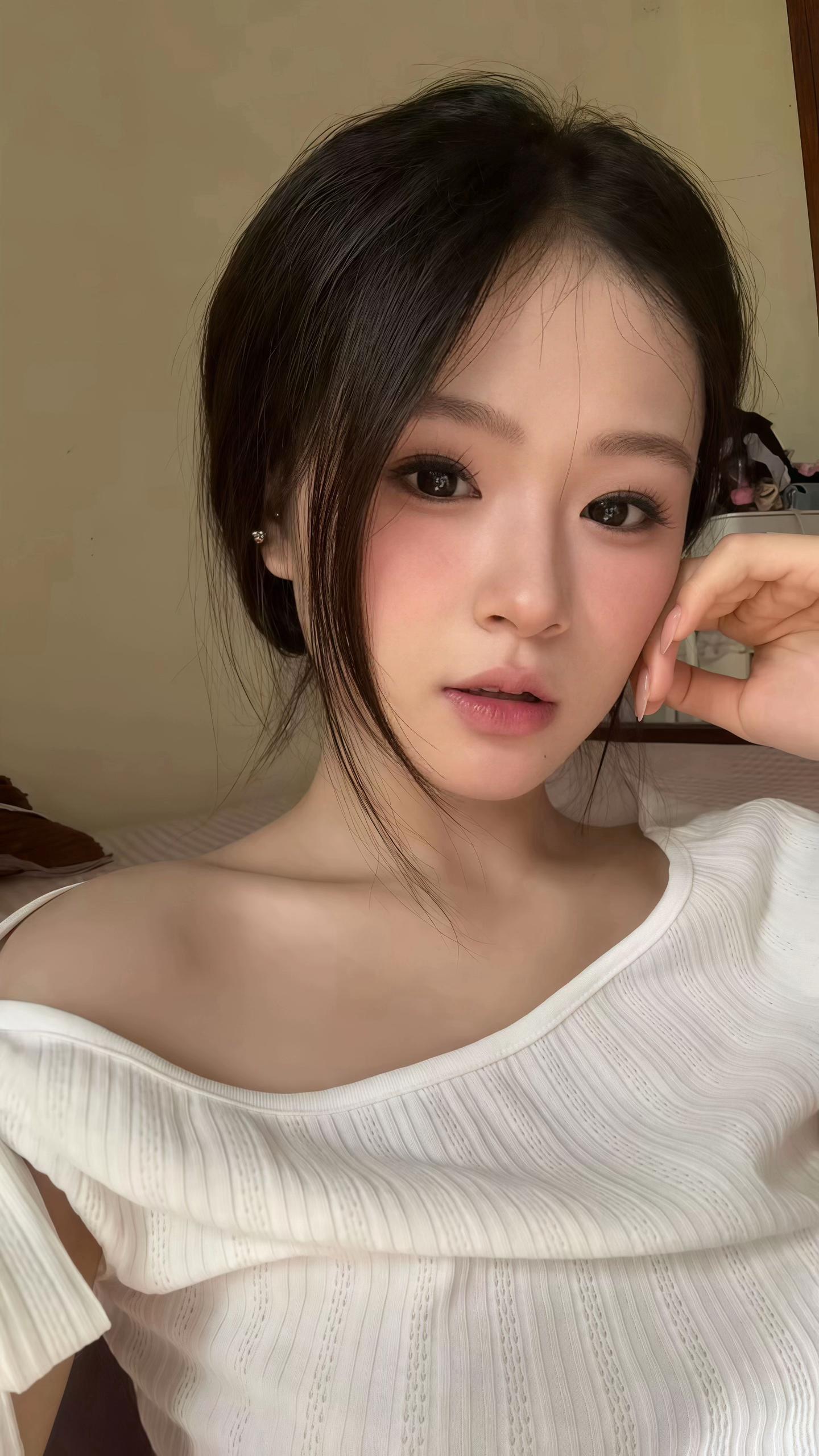@Uni