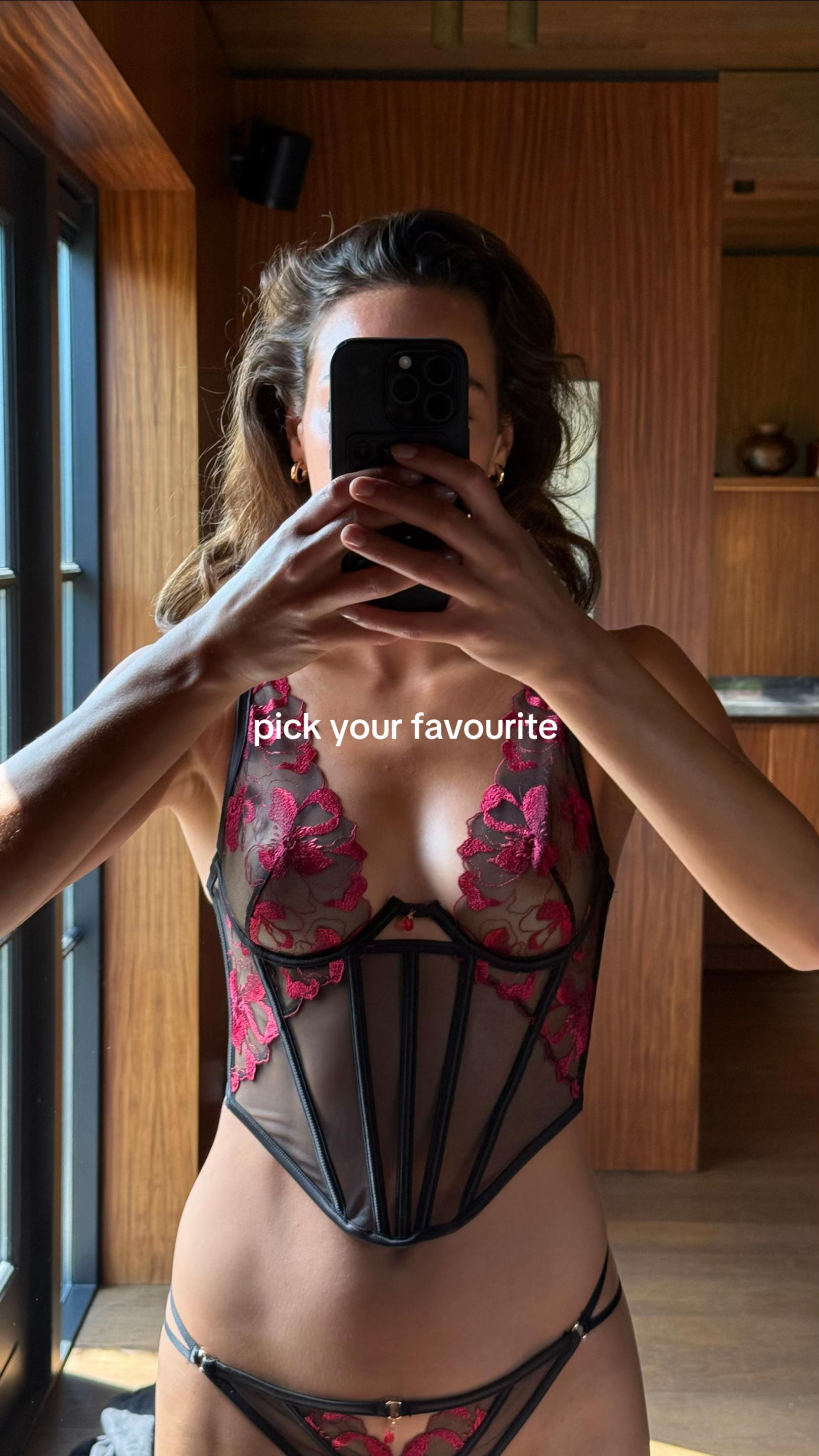 @Hunkemöller