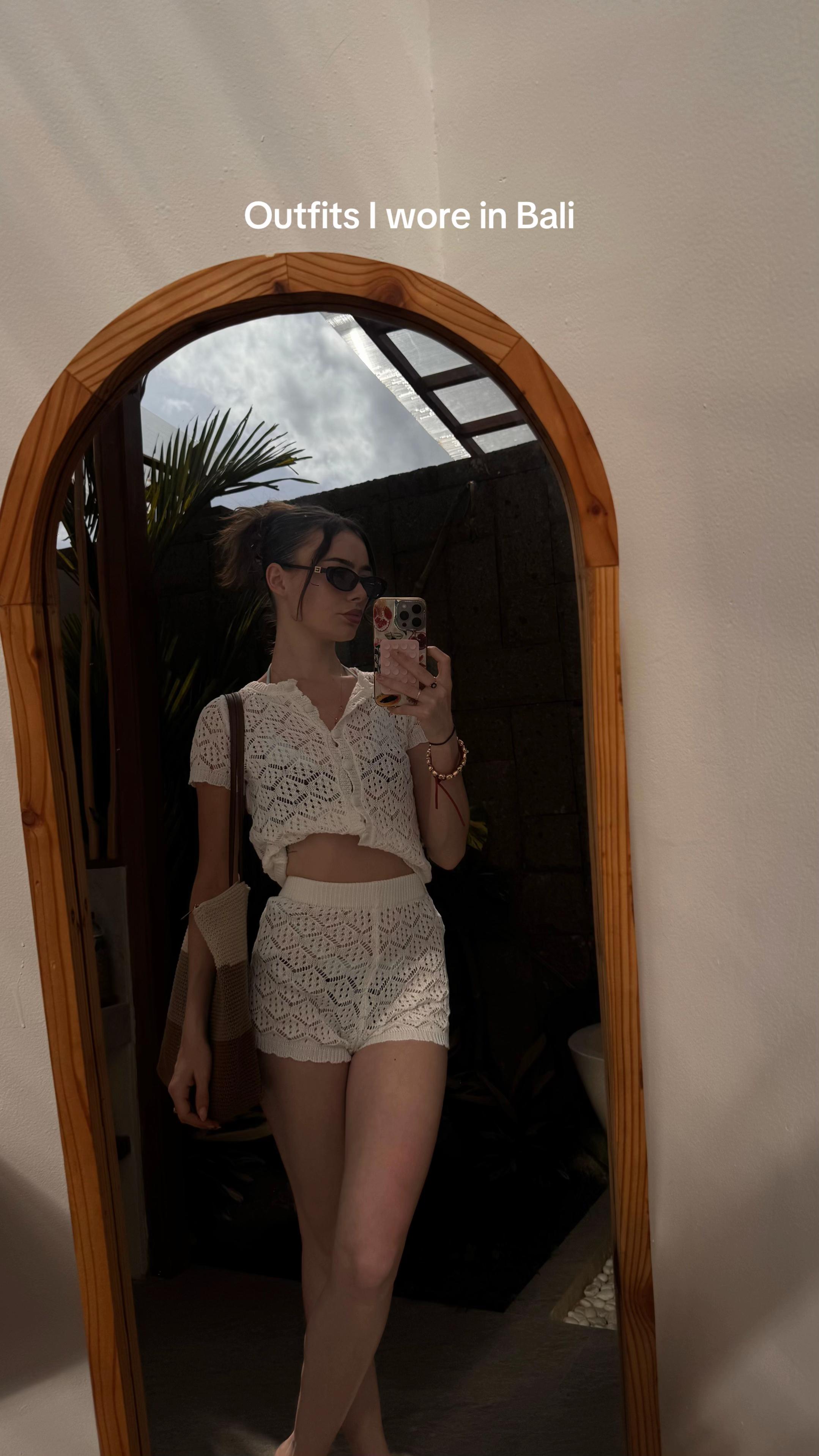 @Ellie 🦋 travel & lifestyle 📍